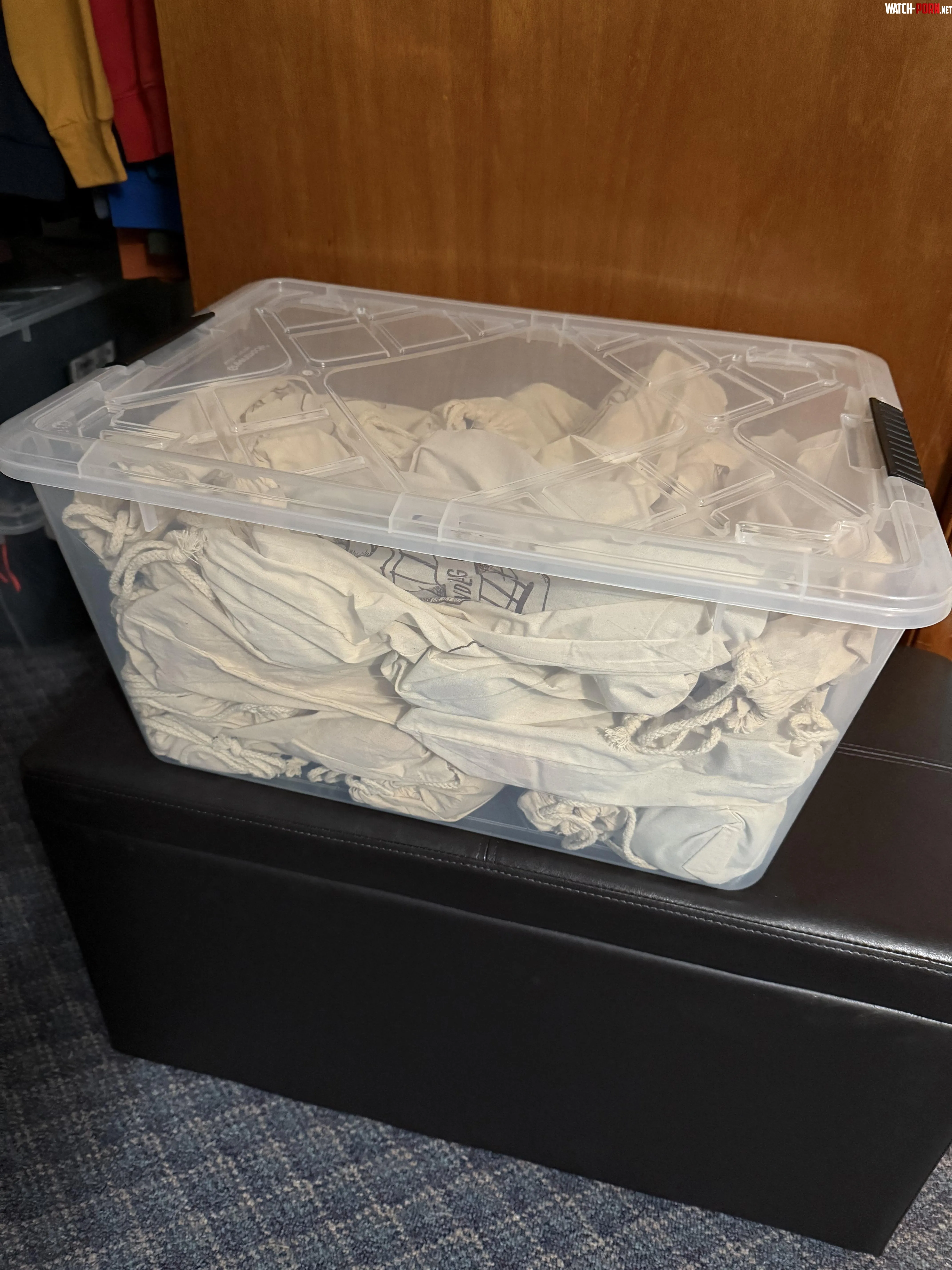 Jumped on the scale with my storage box of Wandering Bard toys out of curiosity… by seanvt1
