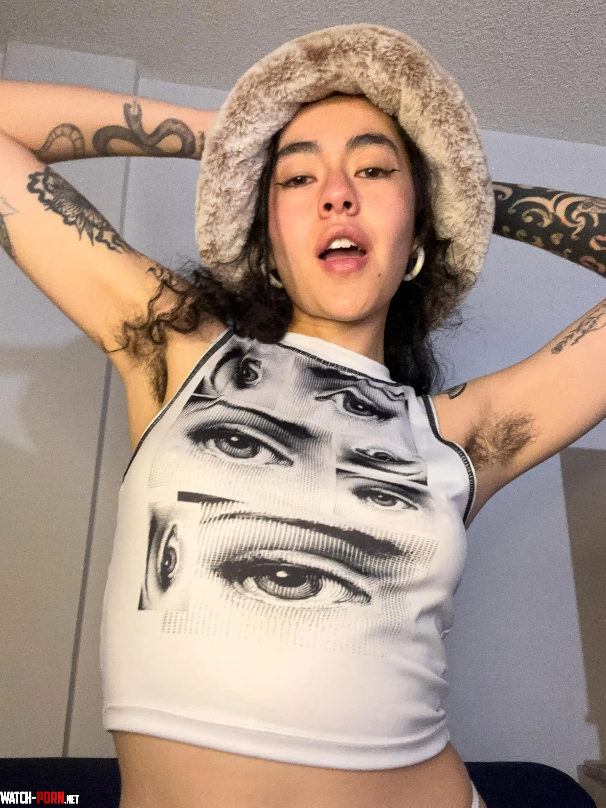 I need someone that will sniff them even after a long day without shower by Party_Babez