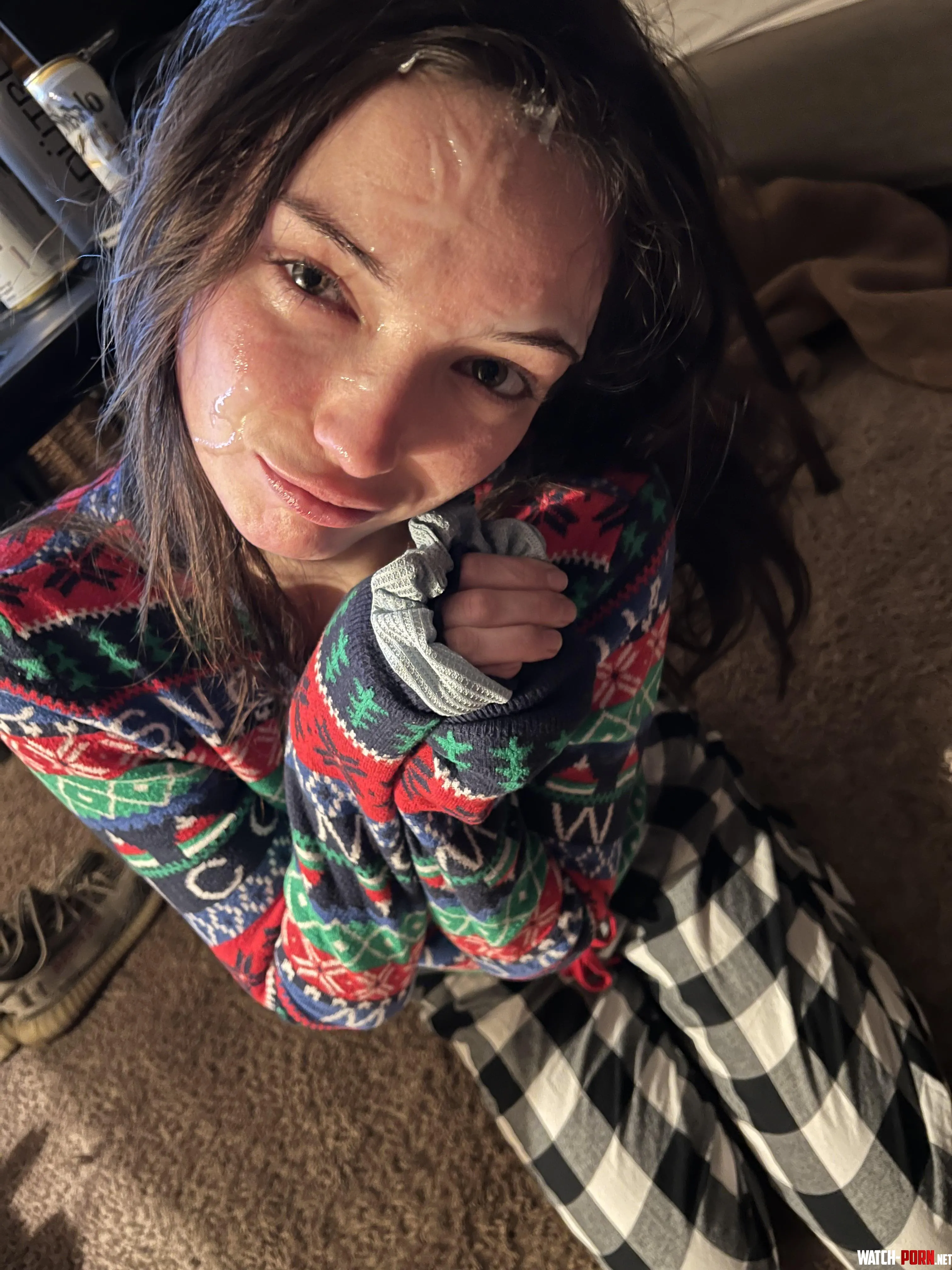 cum looks so good on me by xbrenny