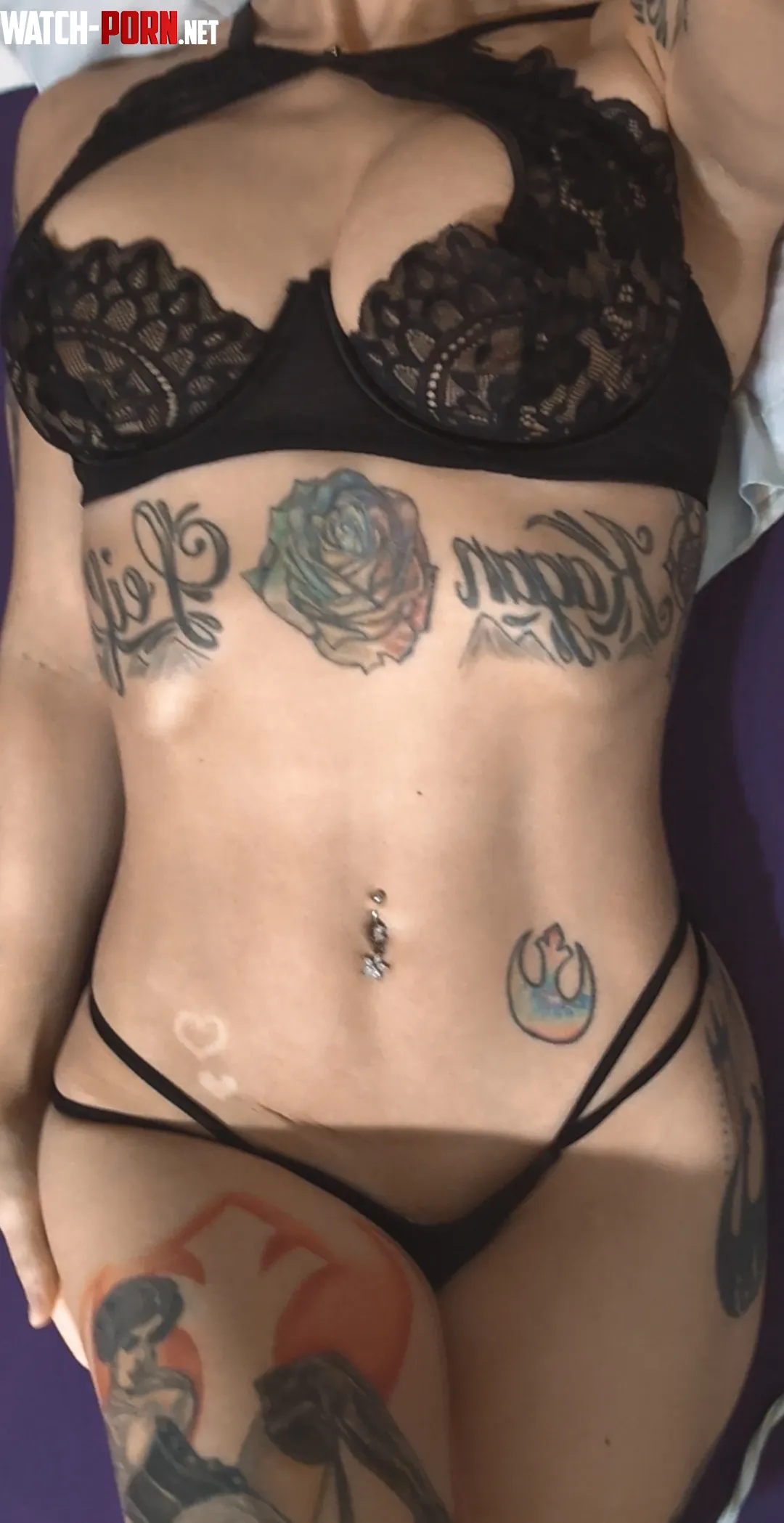 Nerdy girl at your service 😈🤫 [F] by pisceskatana