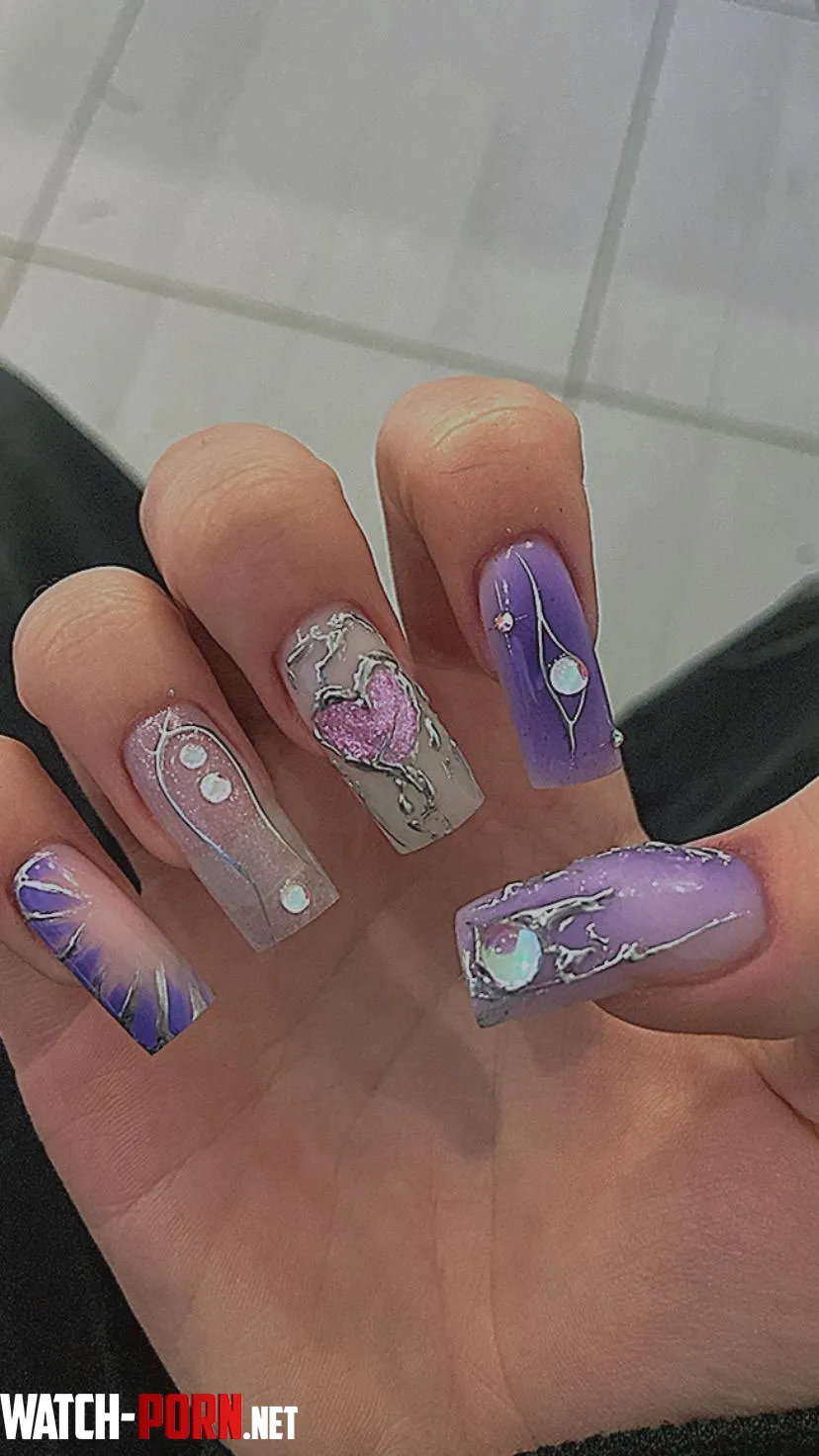 My nails are ready to take on something hard.. by Stunnaha