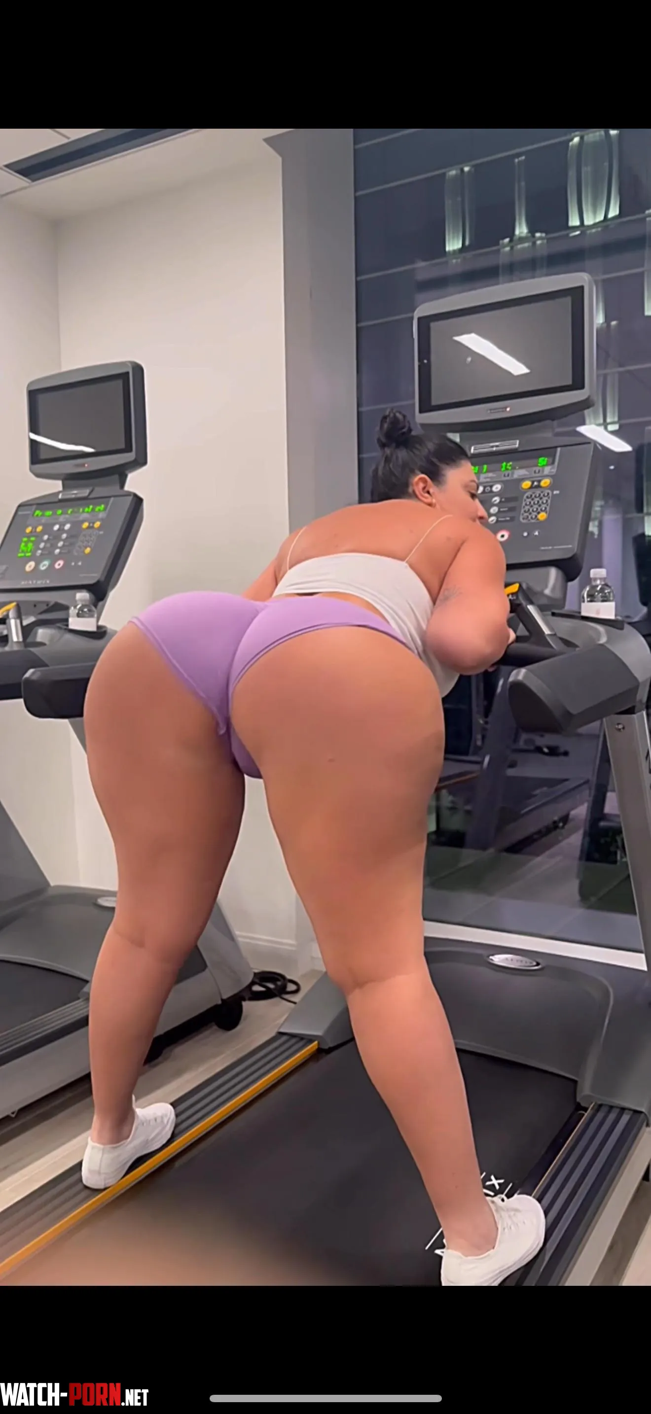 Pound me on the treadmill by bosslady_05