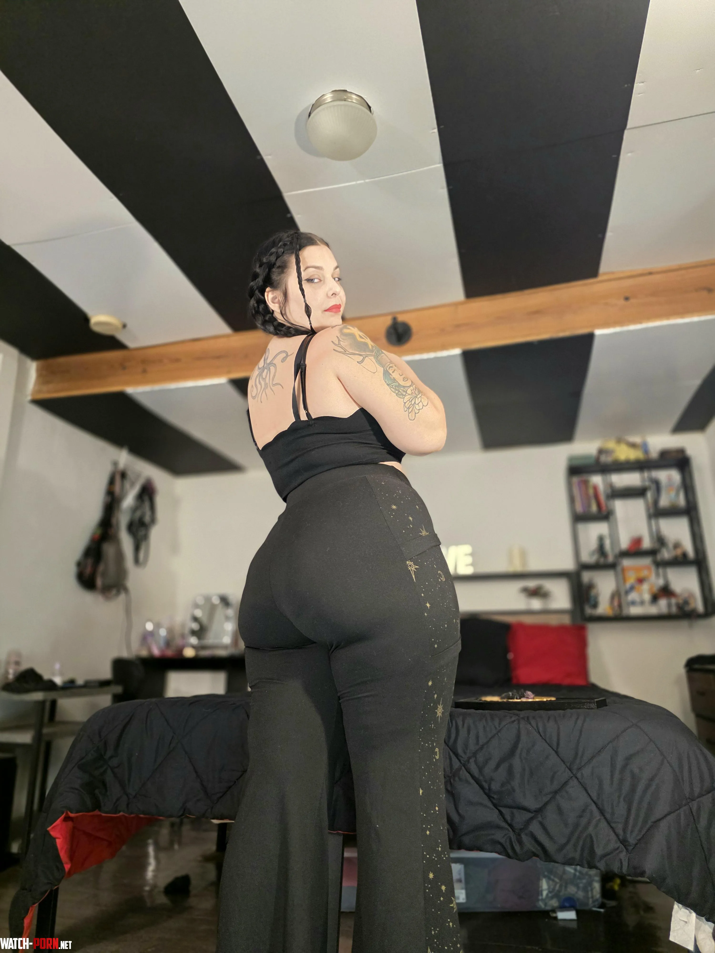 I love wearing soft pants on my soft peach by NaomiCakess