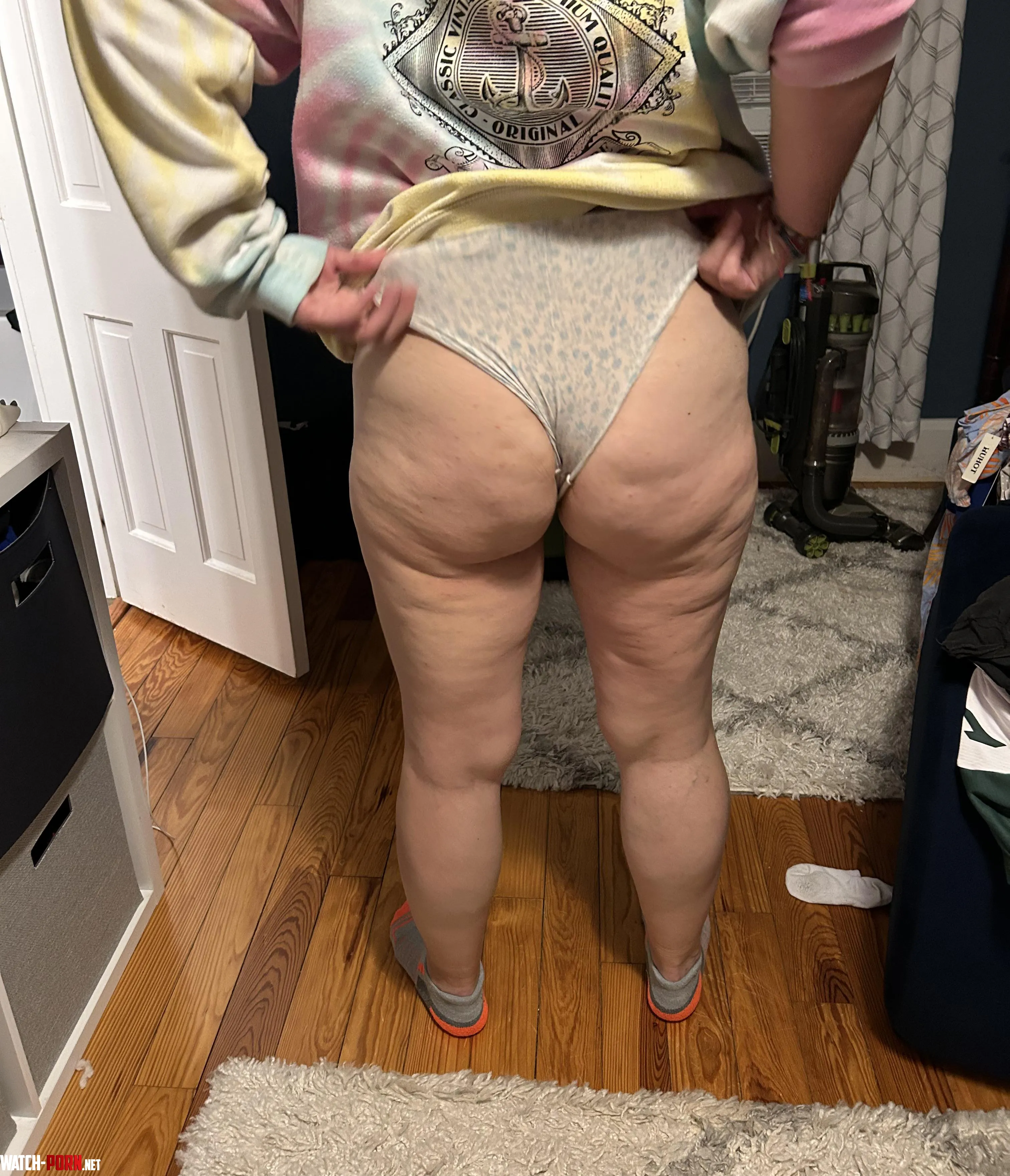 Cougar w/a wedgie by FacelessCougar69