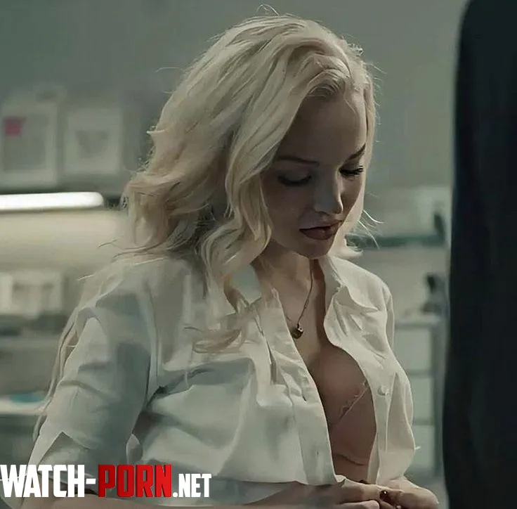 Dove Cameron by LexaDove