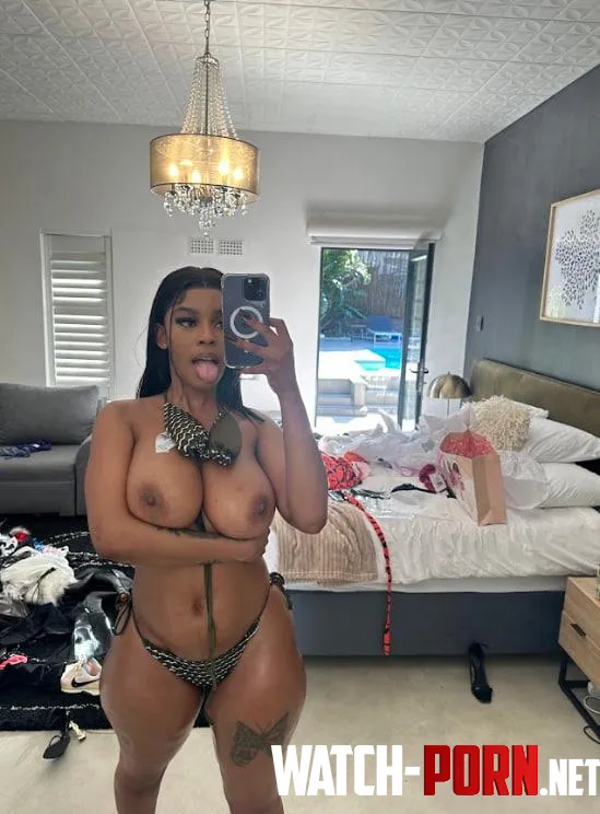 My babies always wanted to be seen by kimmyitalia
