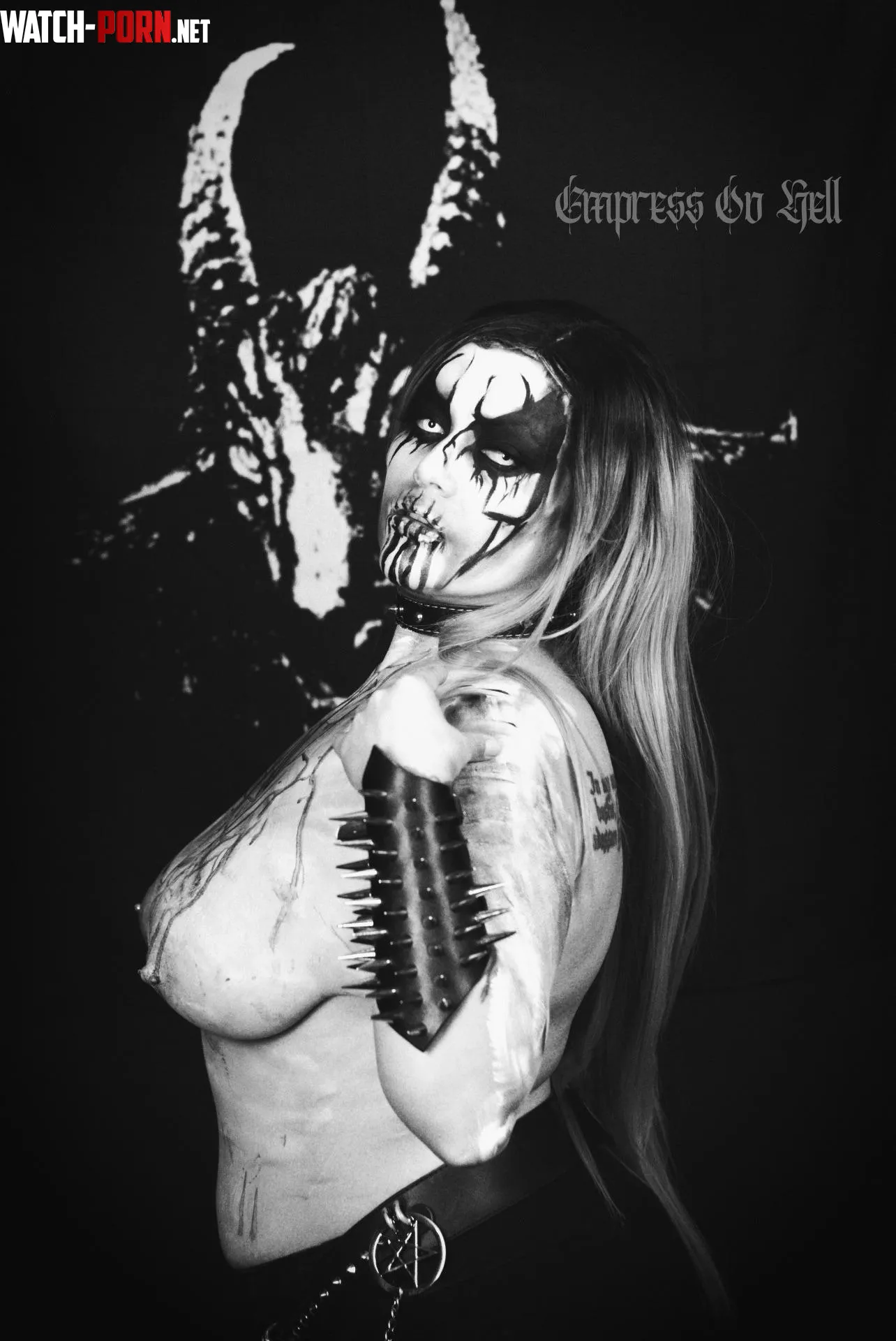For those who appreciate Black Metal babes ;) by EmpressOvHell
