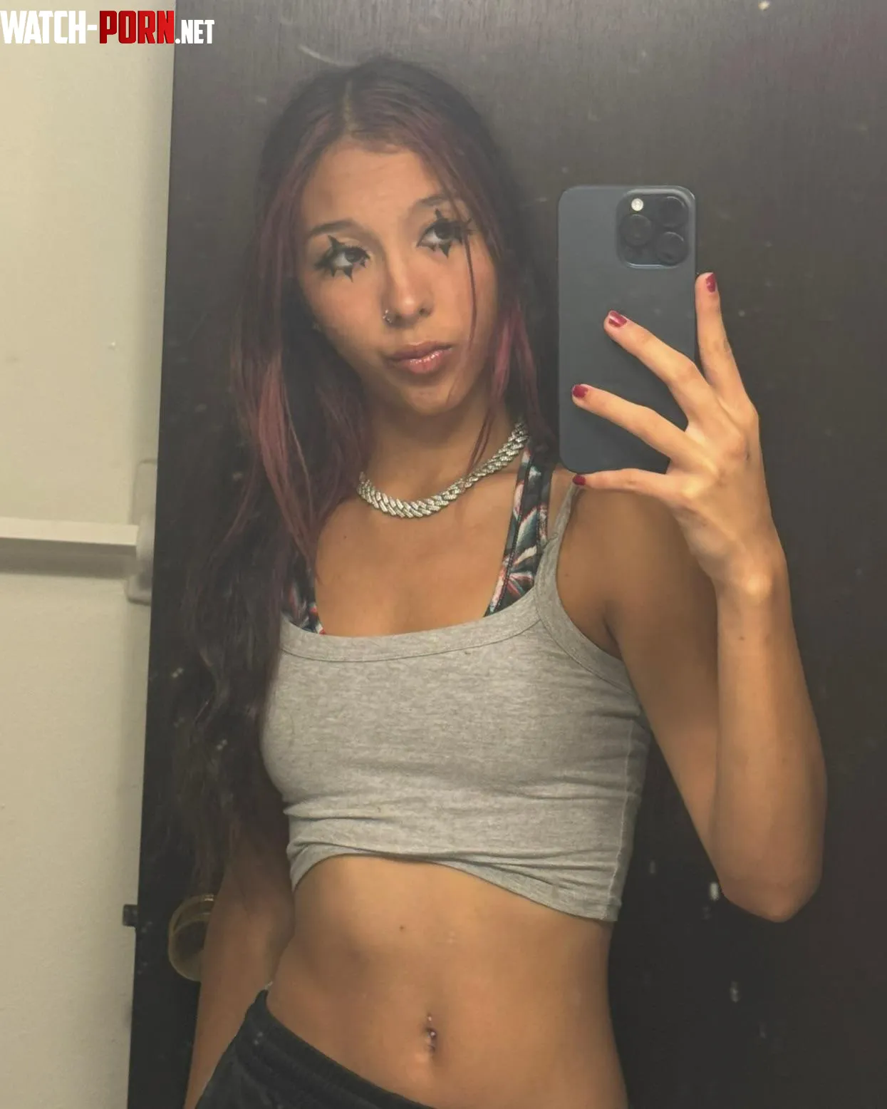 Is anyone here into goth Asians? by deadgrlwrld
