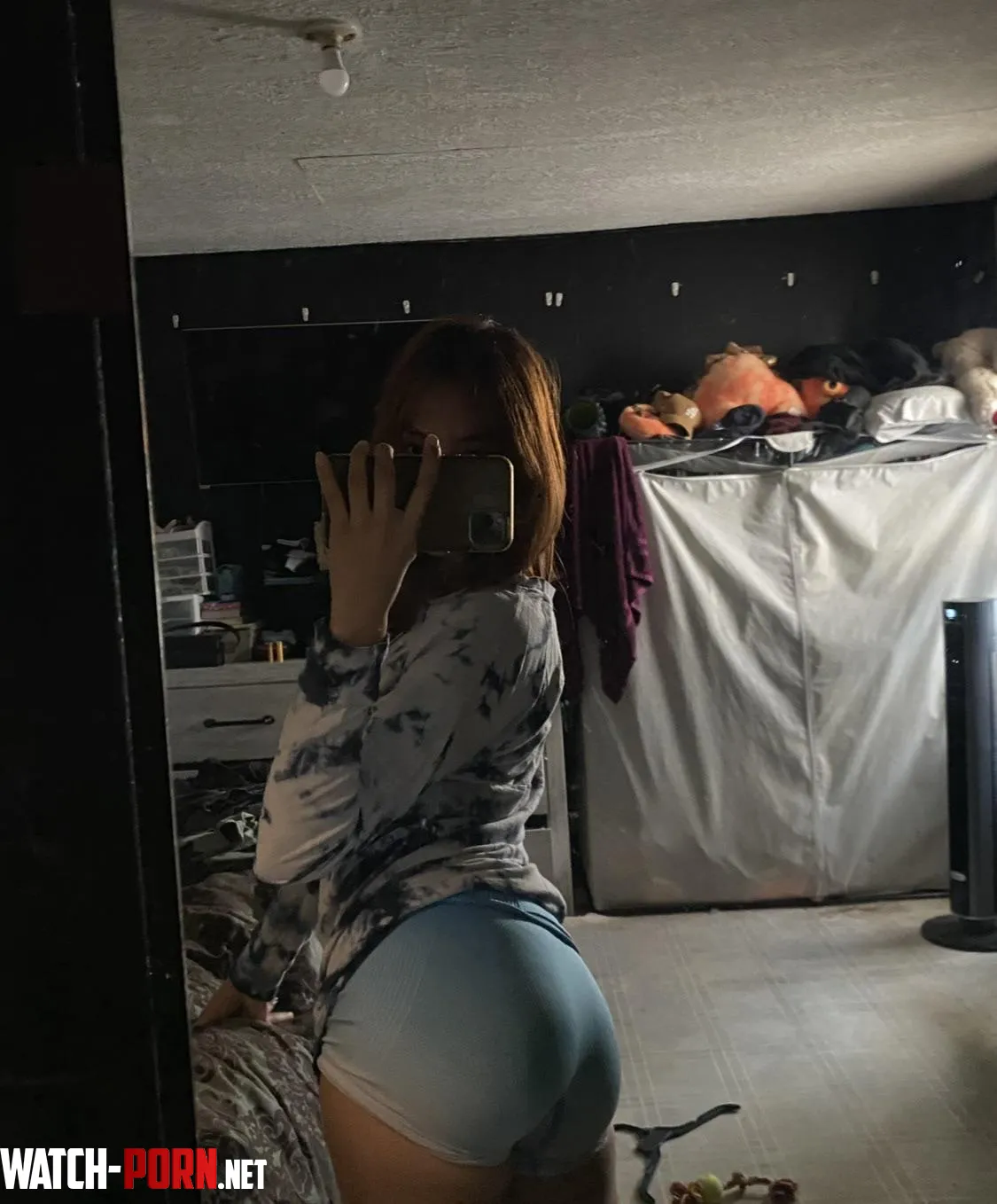 20F Latina looking for a long term sugar daddy:)) by Primary-Basil82
