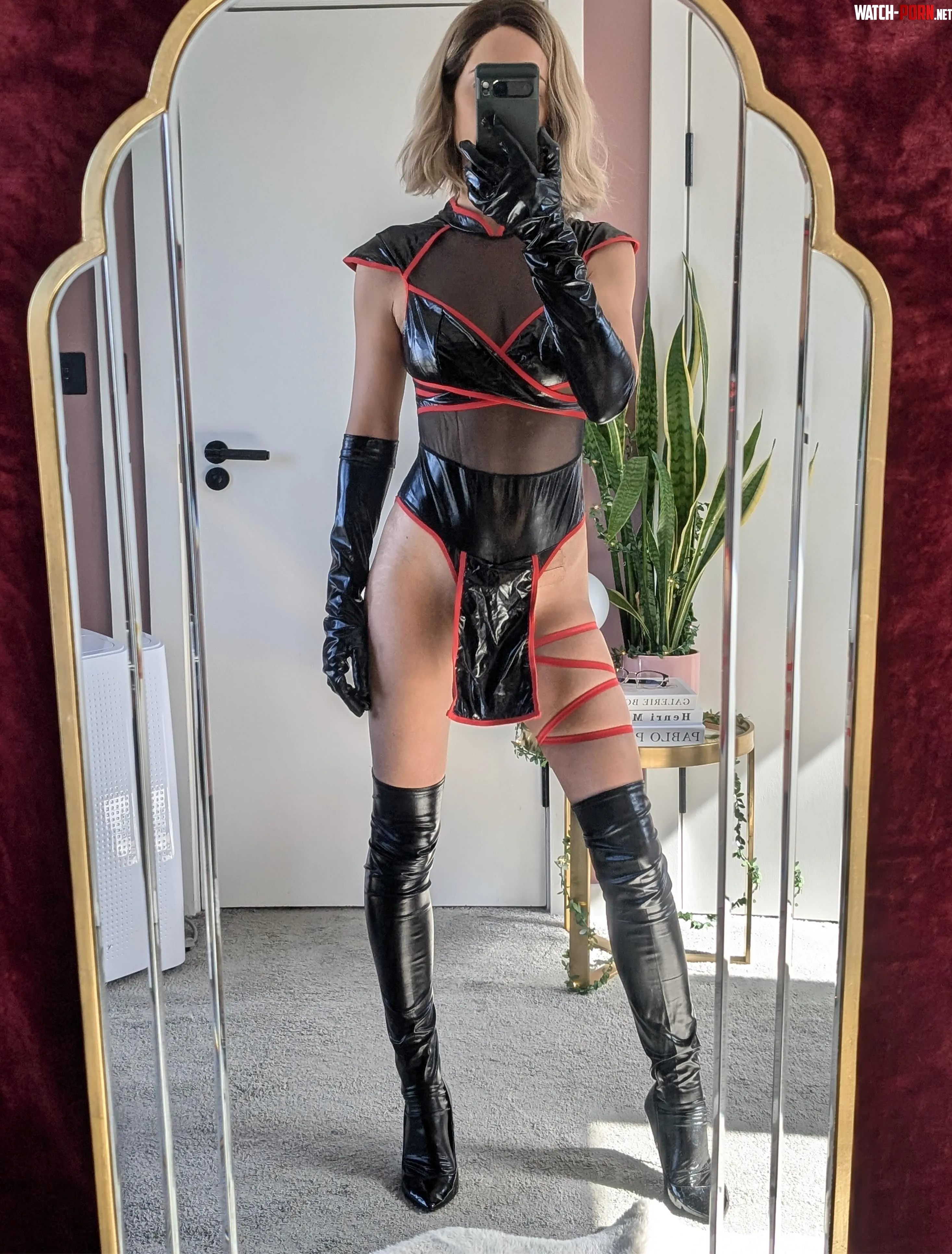 Latex dreams by lisa-scott-32