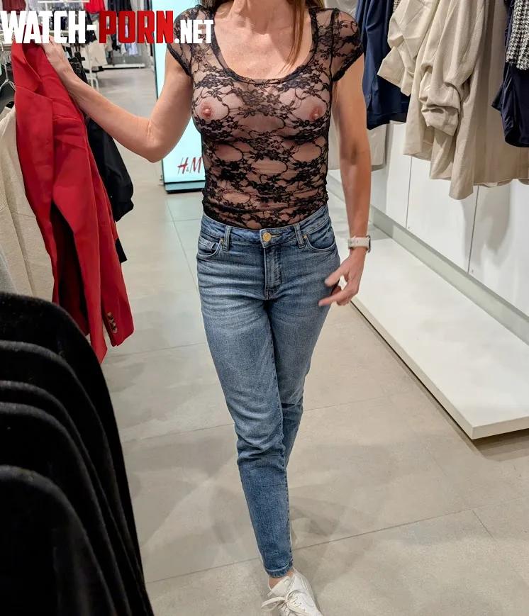 Shopping fun by Captain_5