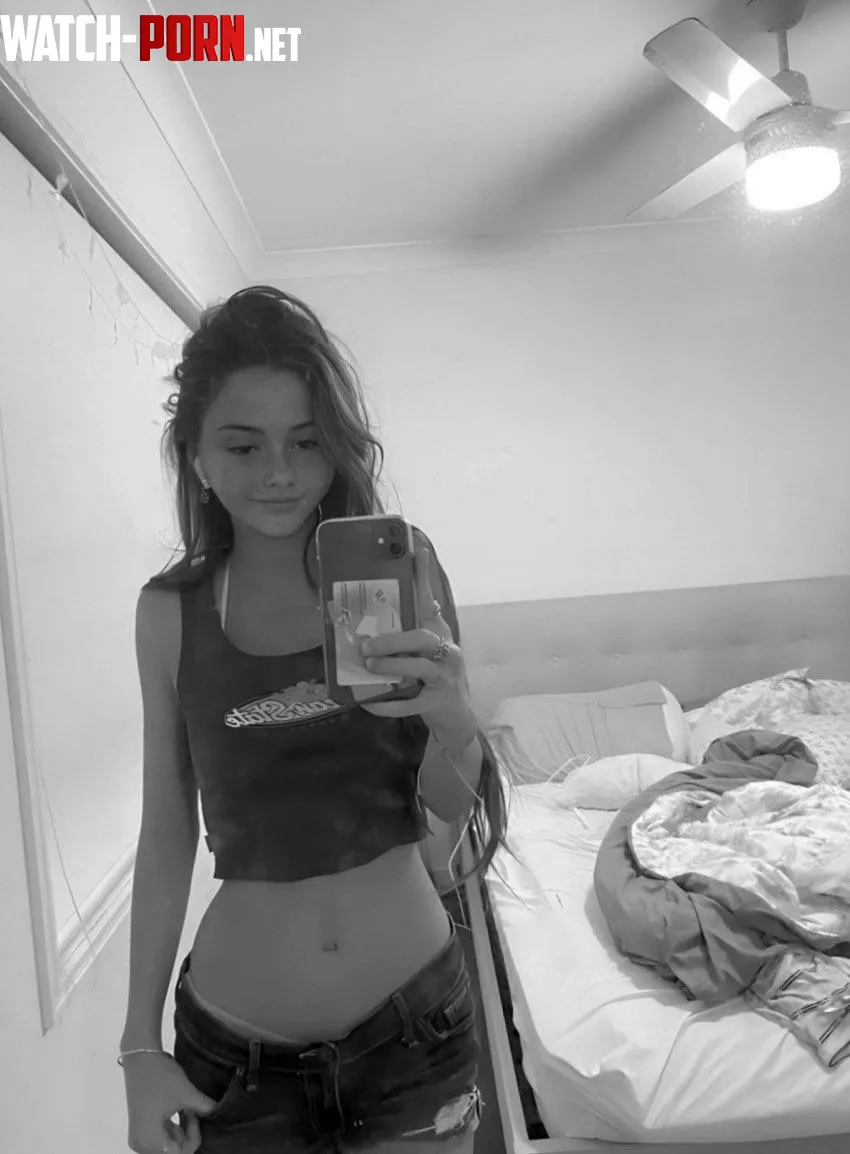 Crop tops bring out my sexy side by CurvyPixy