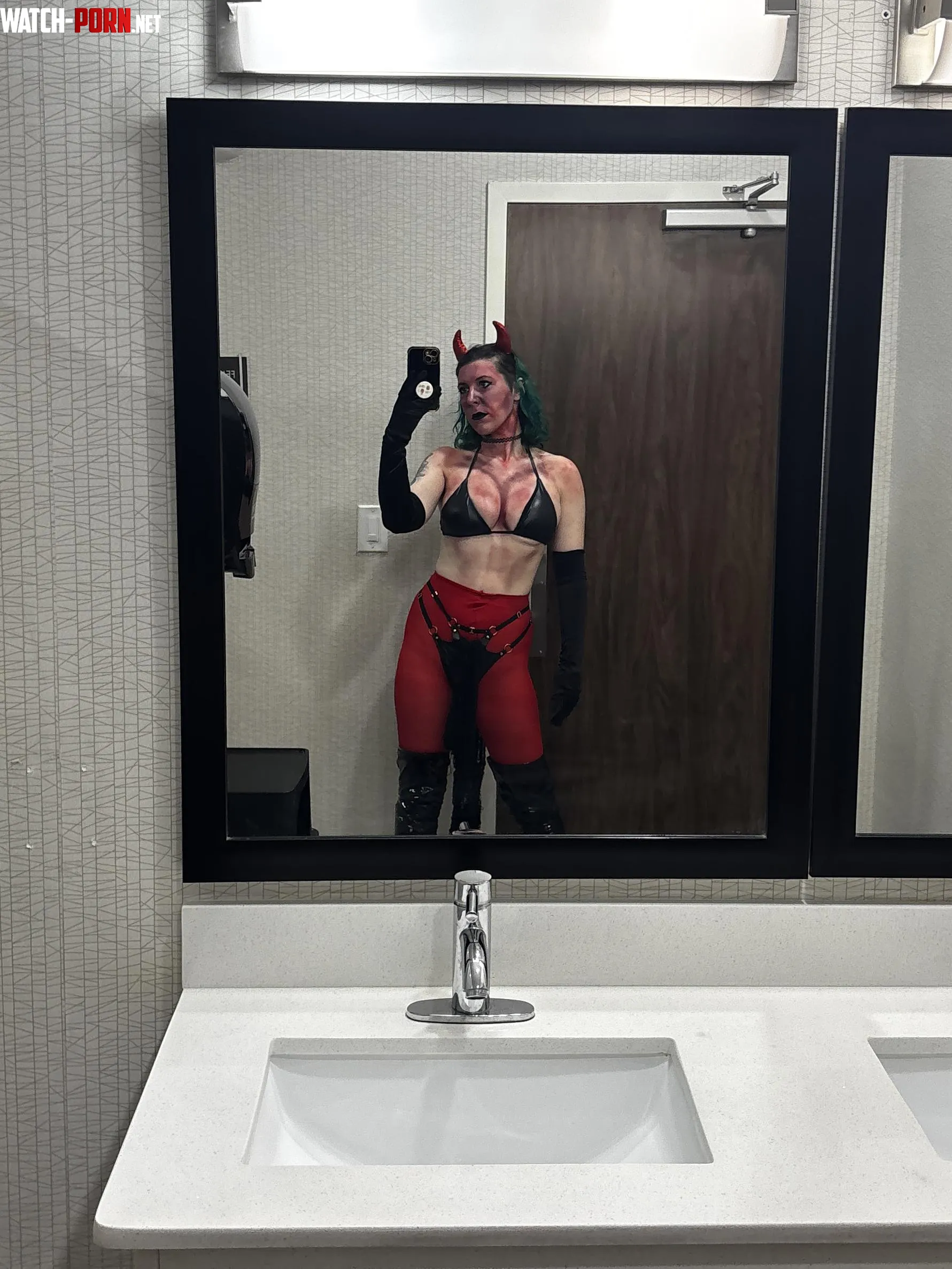 Devilish @sirenskiss3 by sirenskiss3