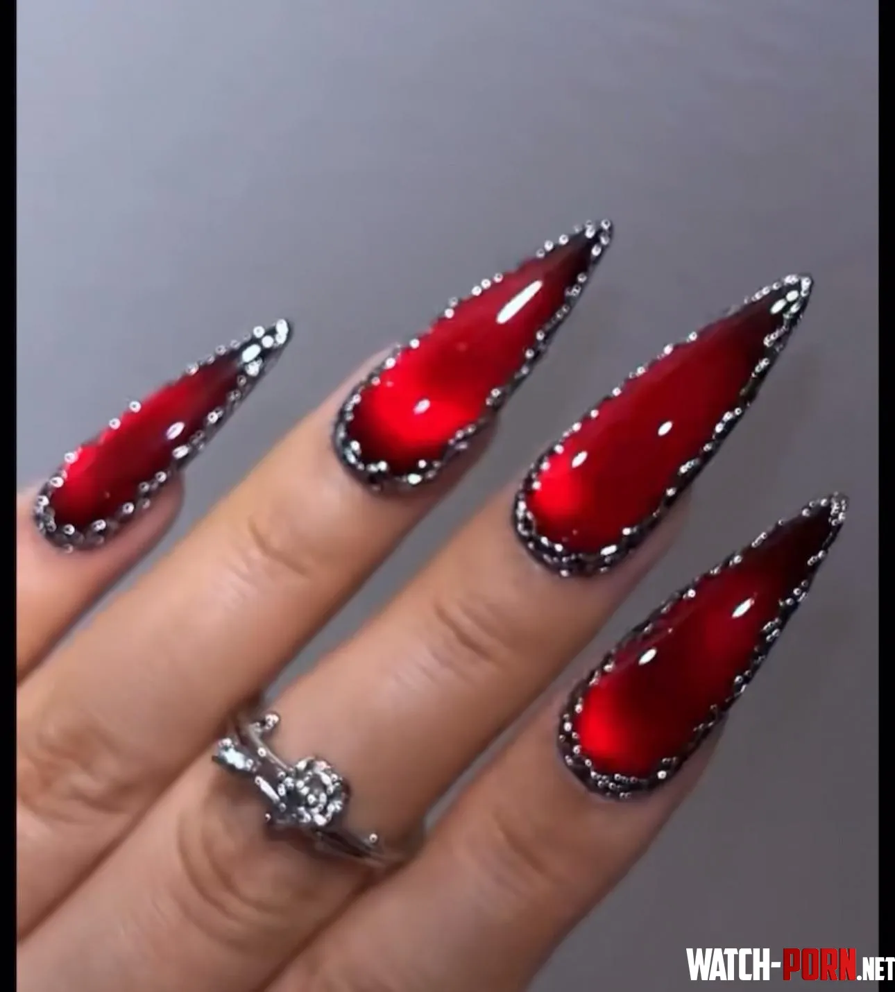 ITS NAIL DAYYYY, how do we feel about these 😍 by Sunny-dazee