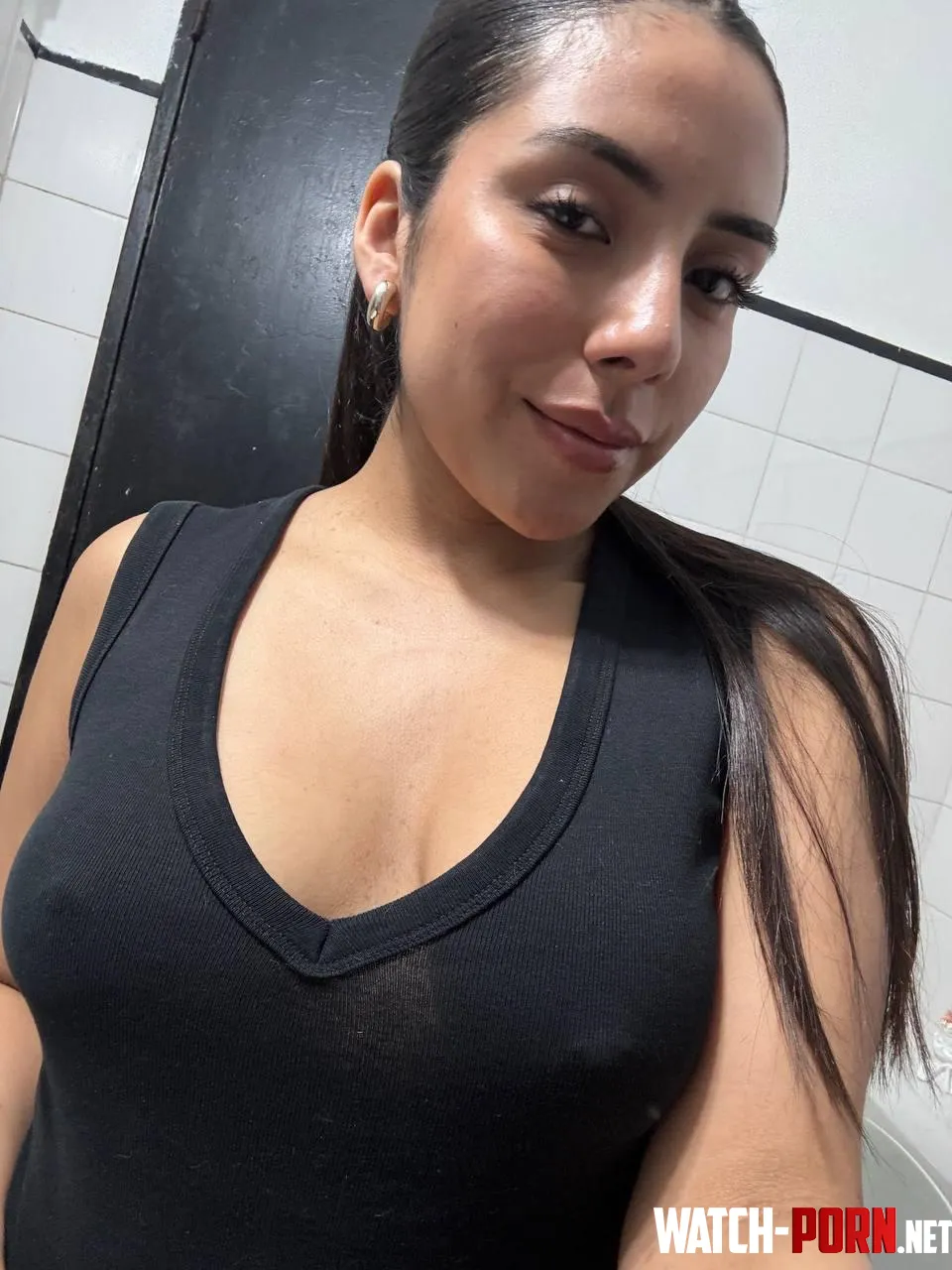 Braless to the gym today by CupCakePeachy
