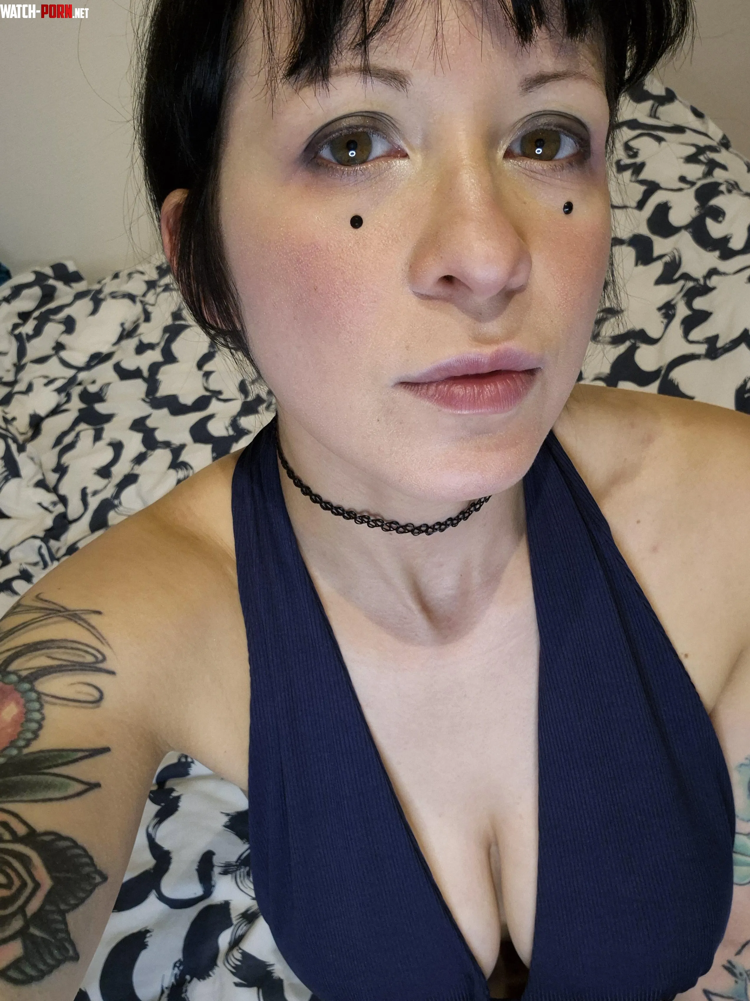 Blue top looking good by DizzyDora_