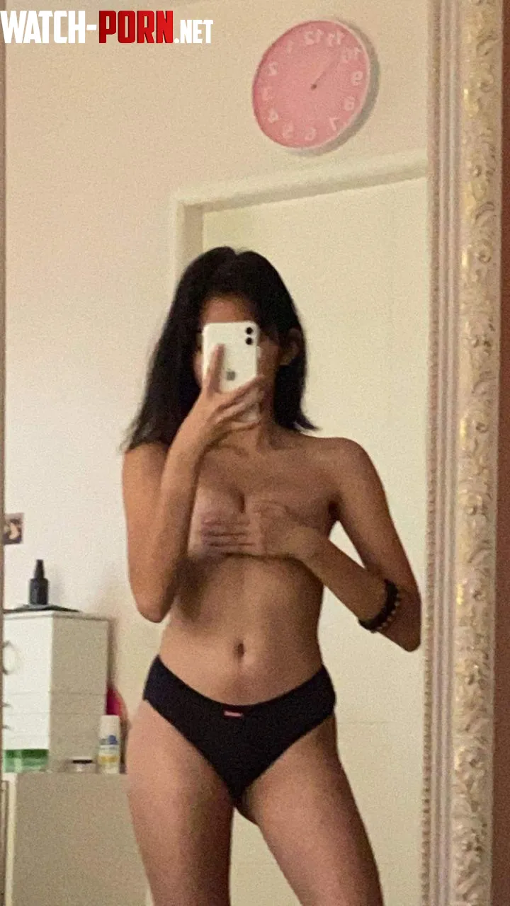 you like me perfect body by CrlnaRpr