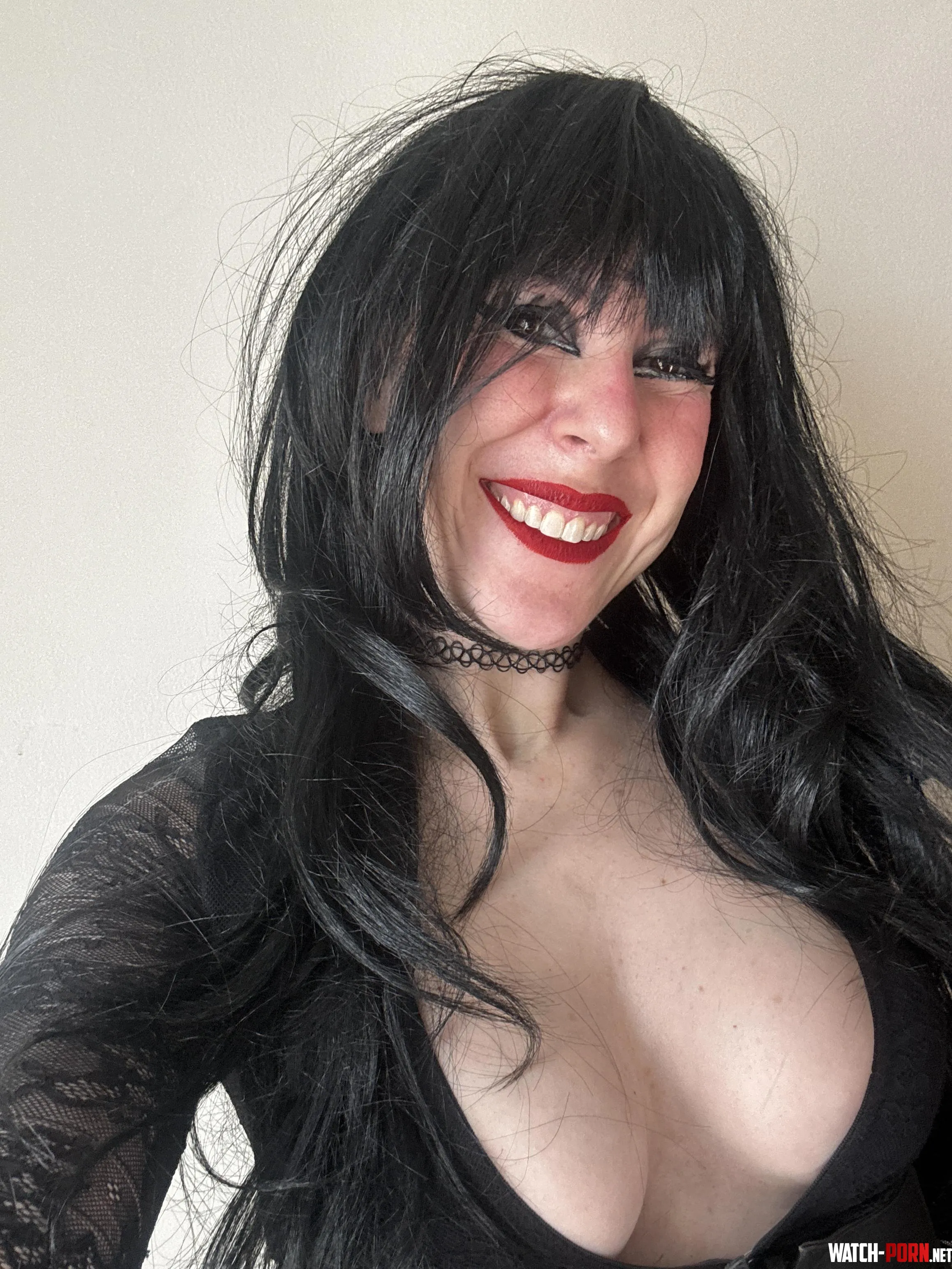 Gothic cleavage by sirenskiss3
