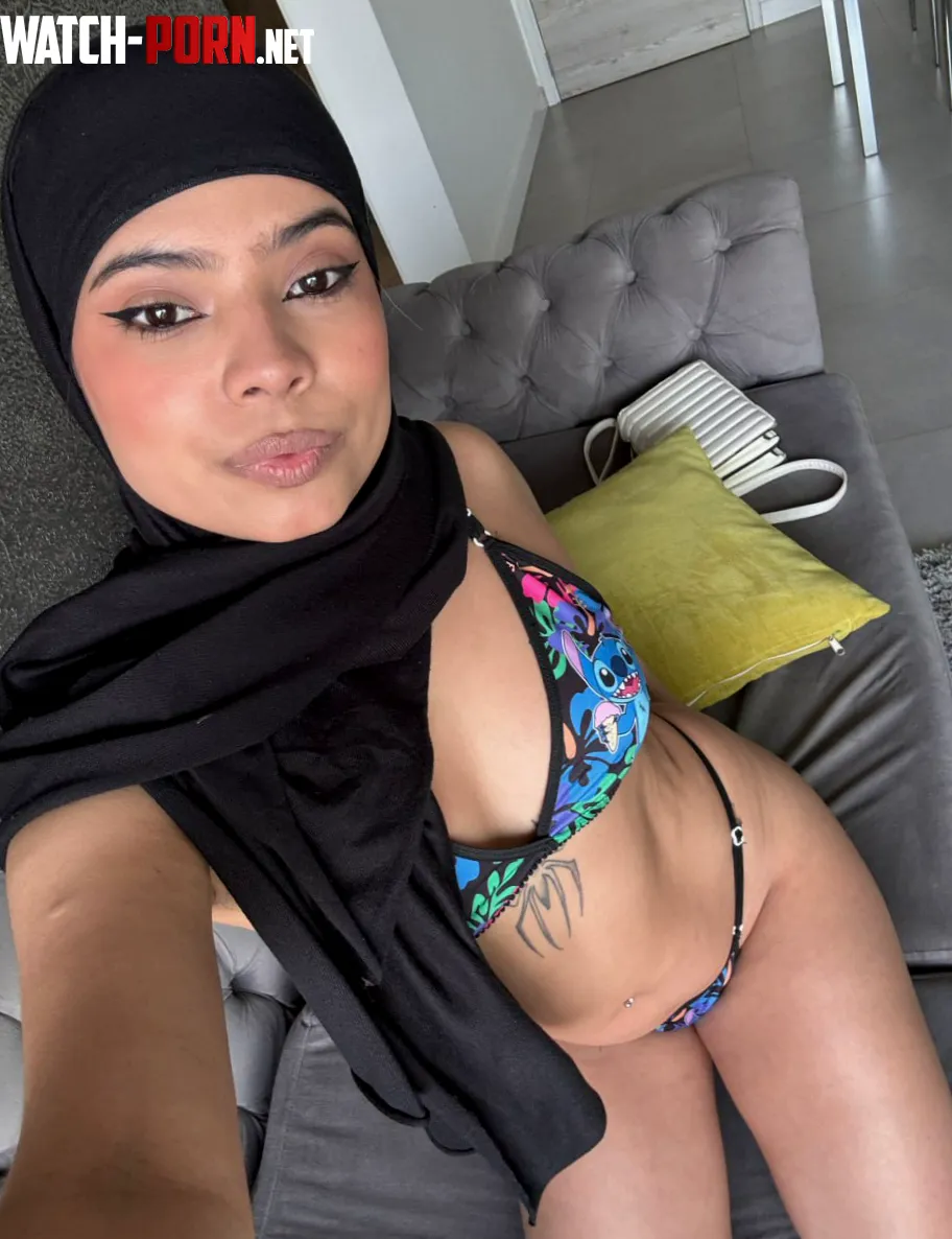 Treat this hoejabi like its your last meal by JessyGlow