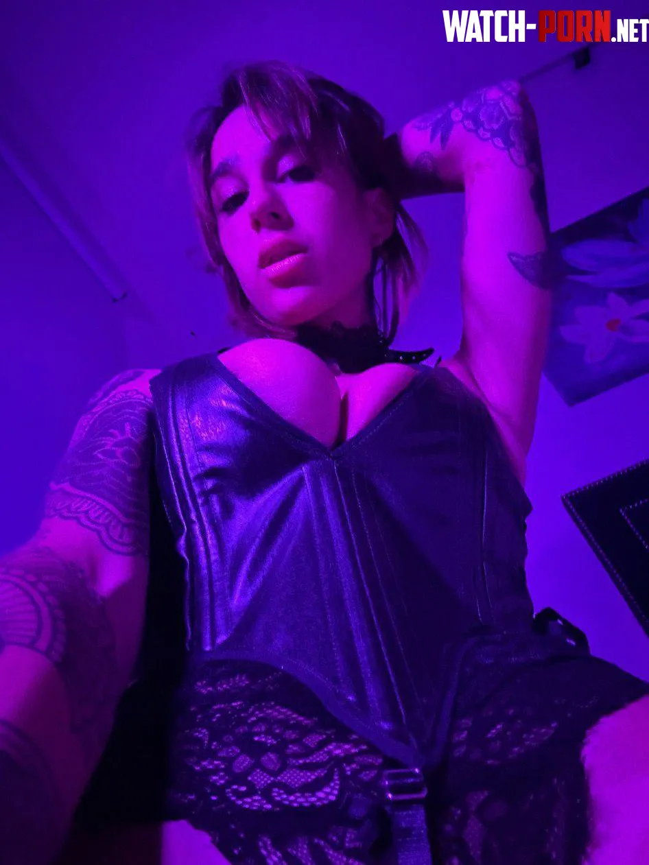 Is this too much leather for you to date me? by SaltyIsabella