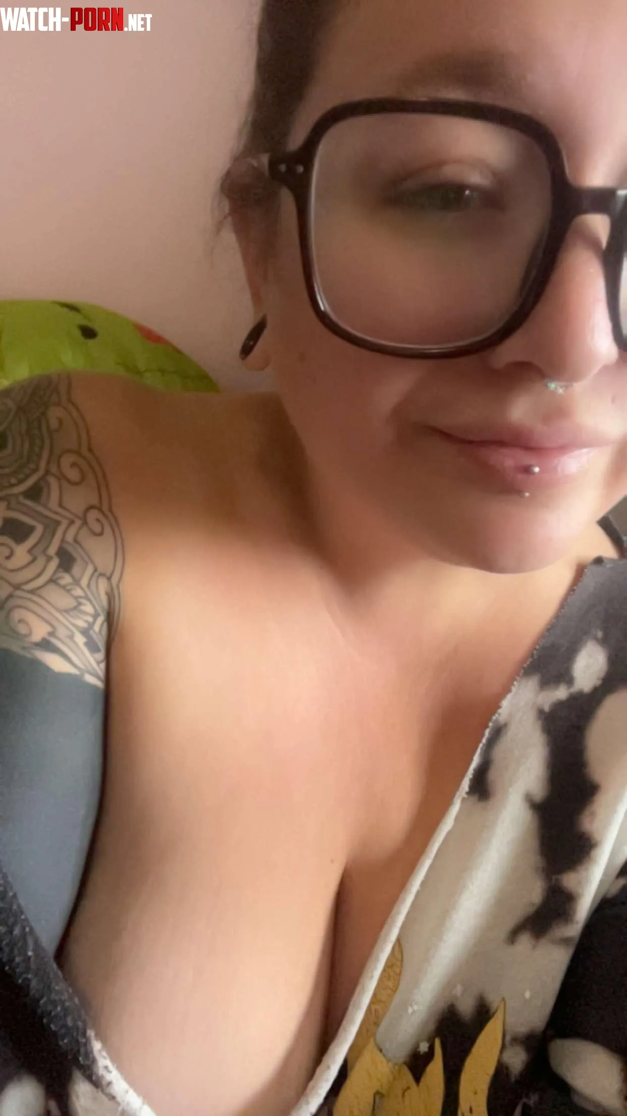 29/F a little more for everyone. by Neon_Nina