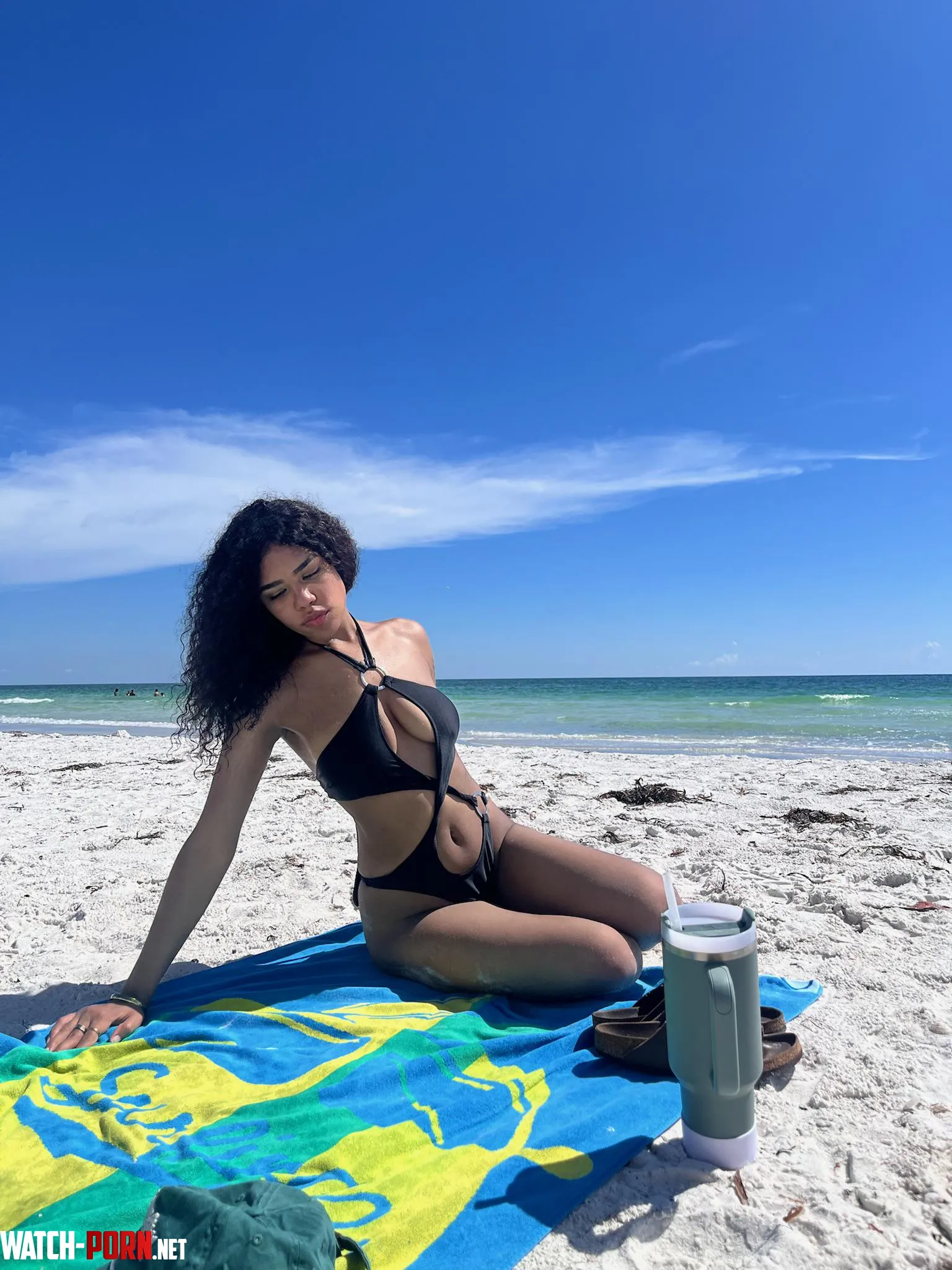 i miss the beach by _CurvyPearl