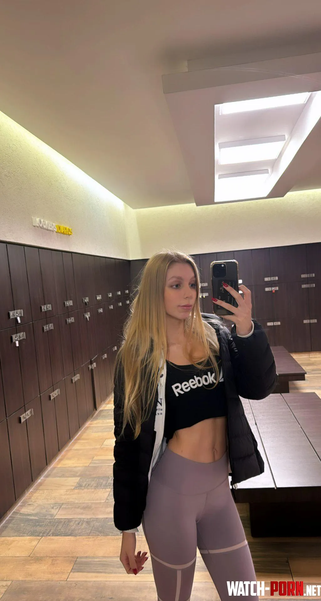 18f by NovaPaintss