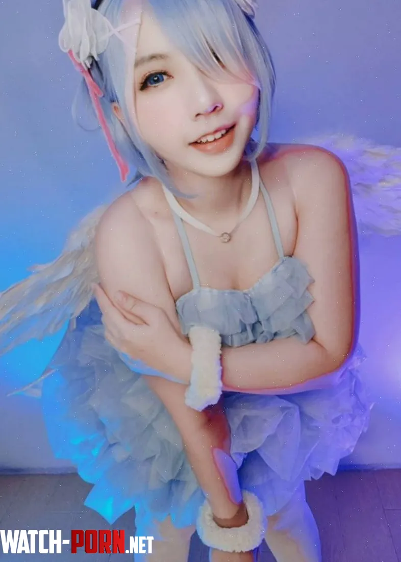 Emilia (Re:Zero) by Aiko Chan by kissmallow