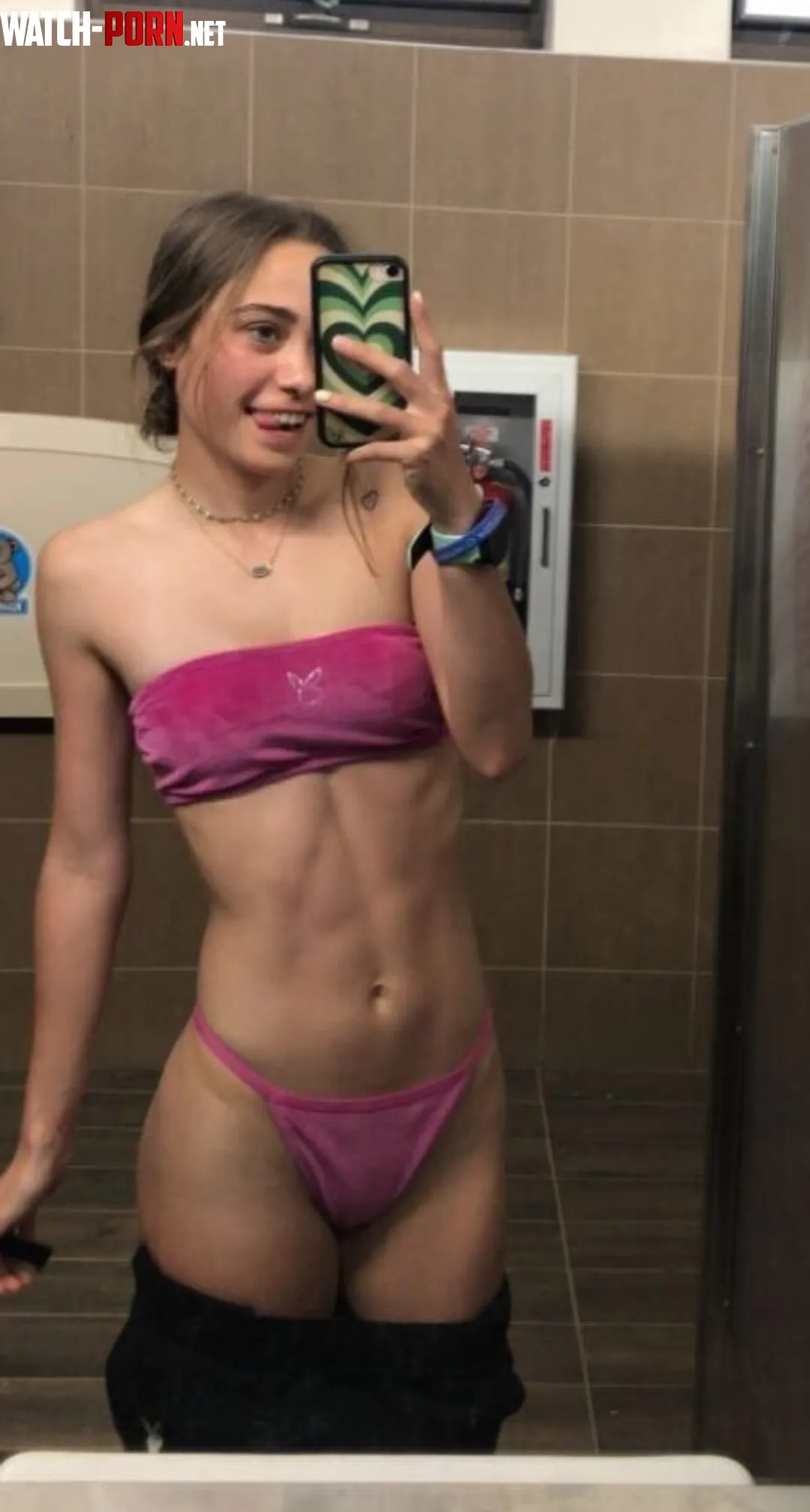 Bathroom quickie by Brooklynxrose