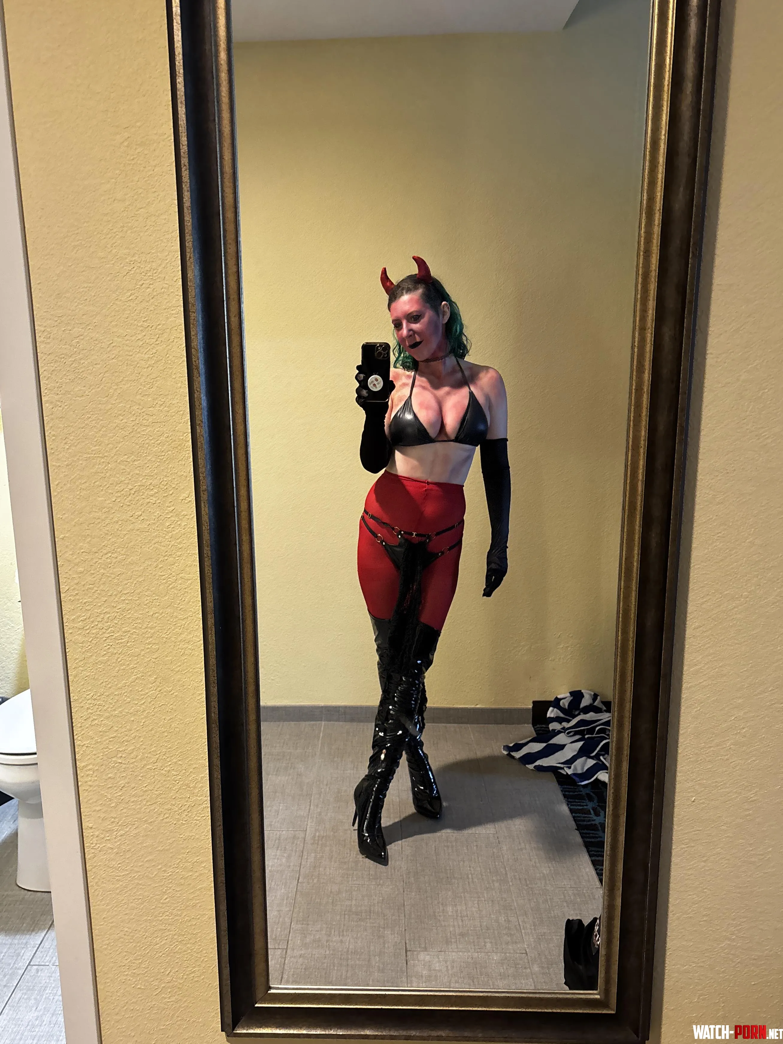 Devilish bae by sirenskiss3