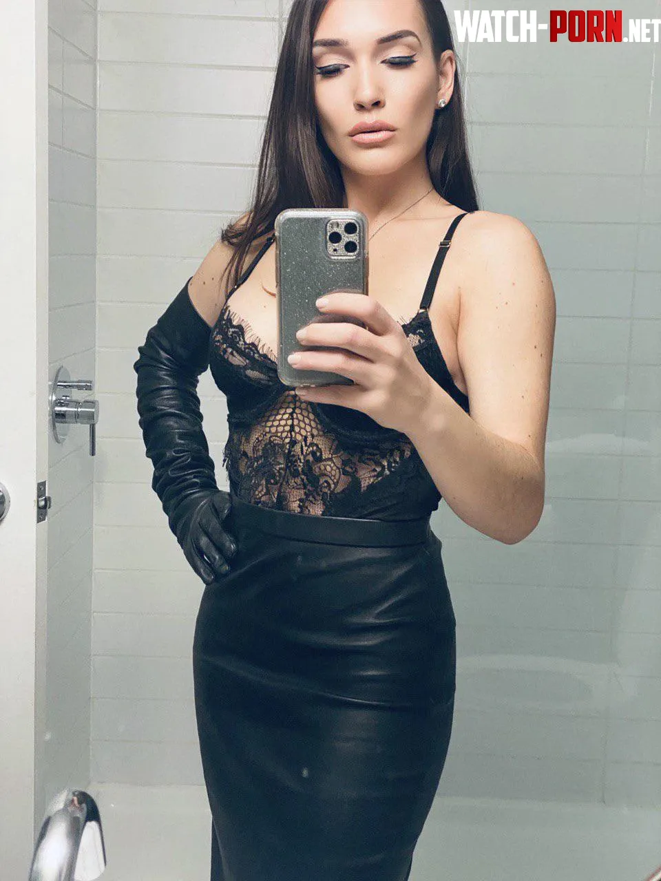 ladies in leather is the best ladies.. by Alexxa-Von-Hell