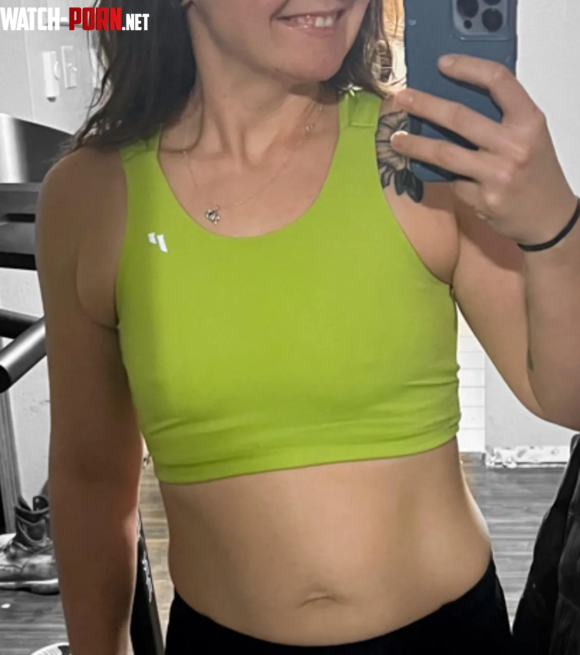 Just poking through after my workout by seraphynx_