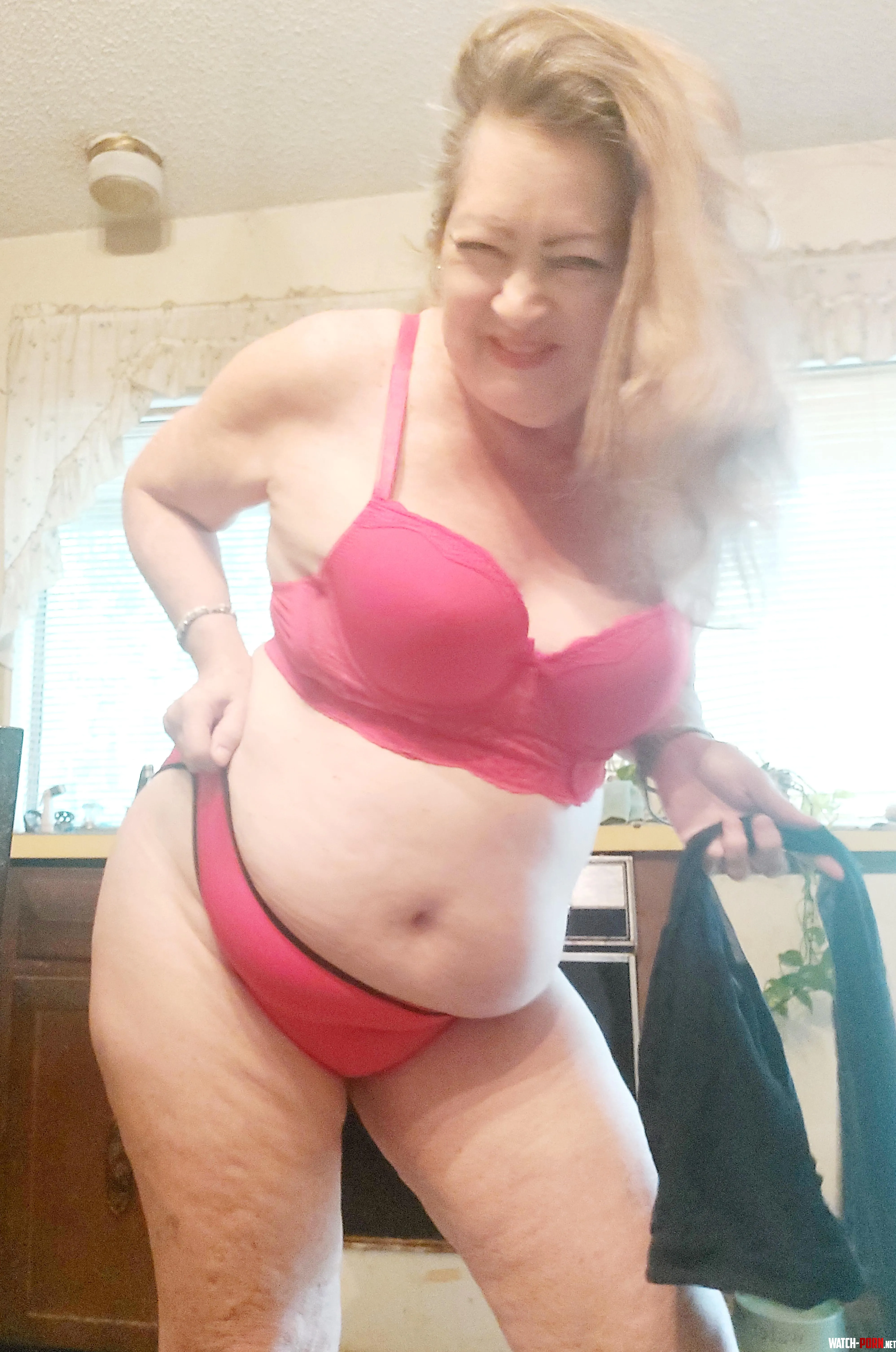 I need to sit on your face tonight by blondiedi1223