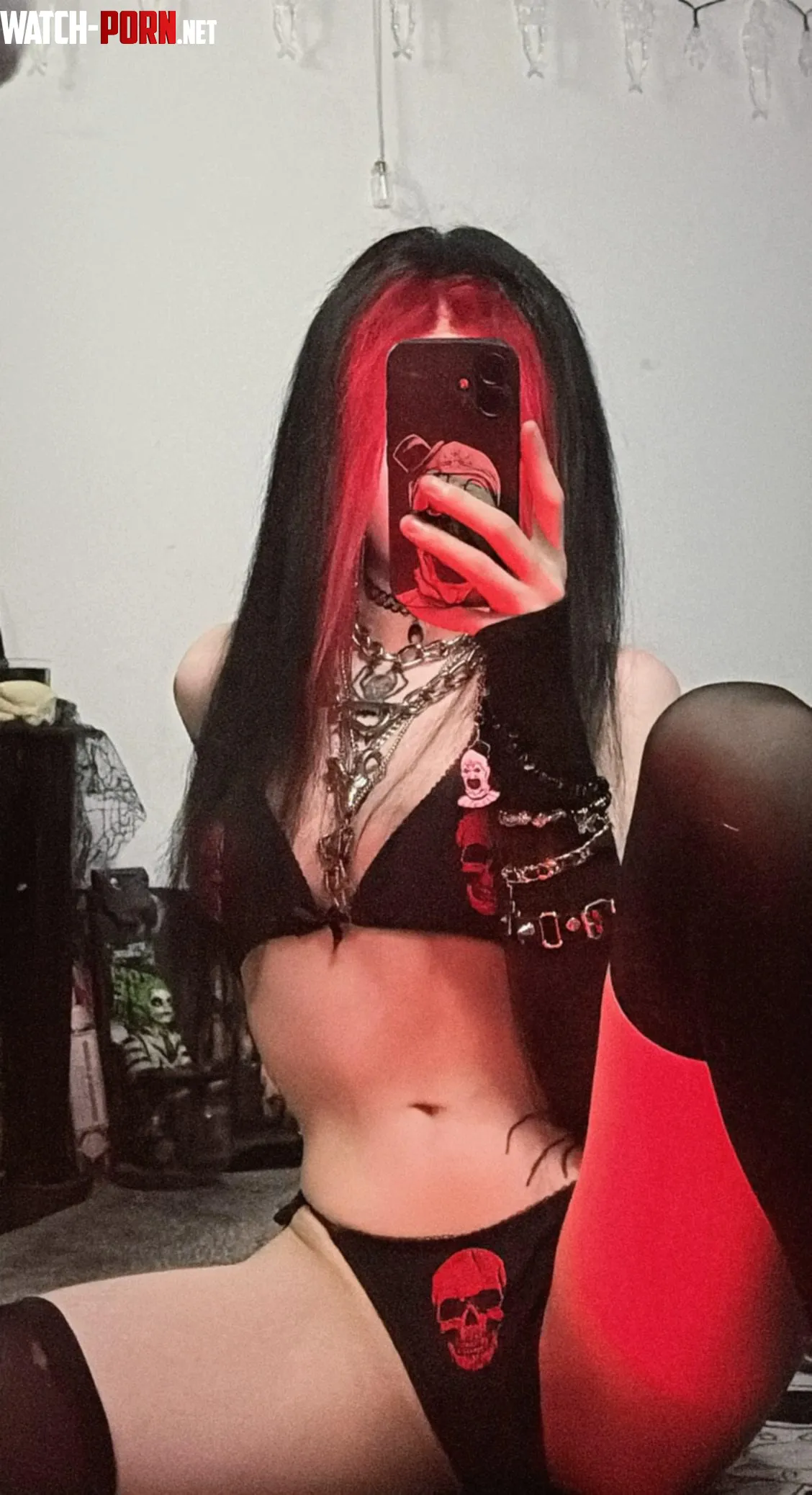 Goth girl made for use. Fill me til I'm dripping :p by LivingDeadGothh
