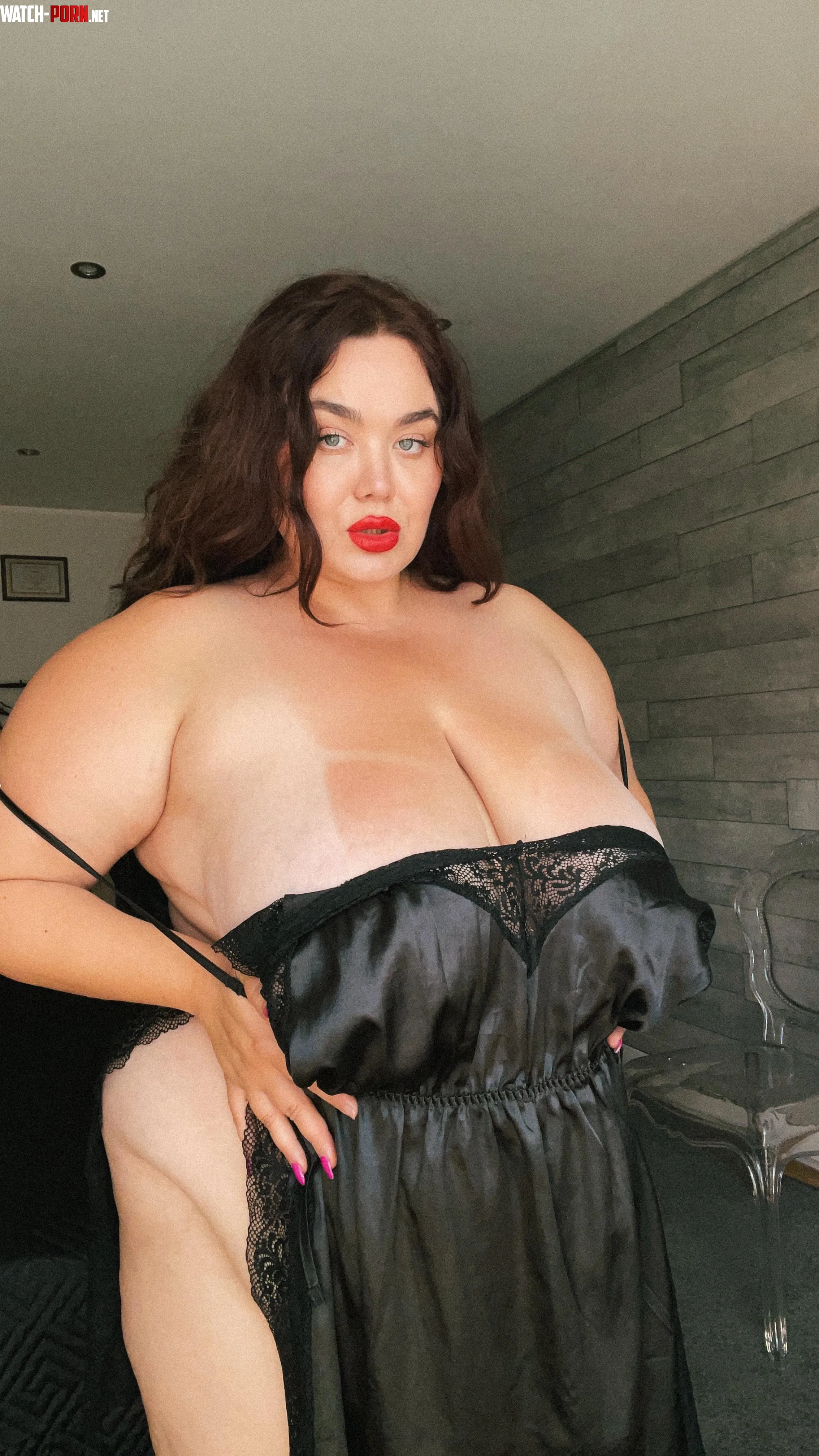 Don’t overthink it, just feel. by Velaineca