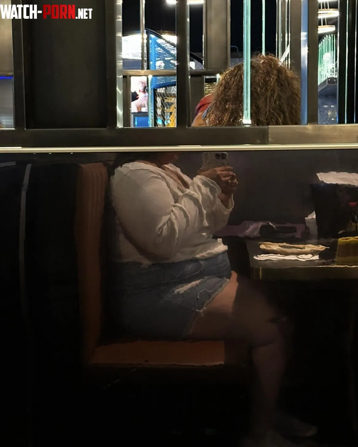 Caught myself in the reflection at AYCE sushi… maybe I need to stop going to buffets 😅 by feederandfeedee