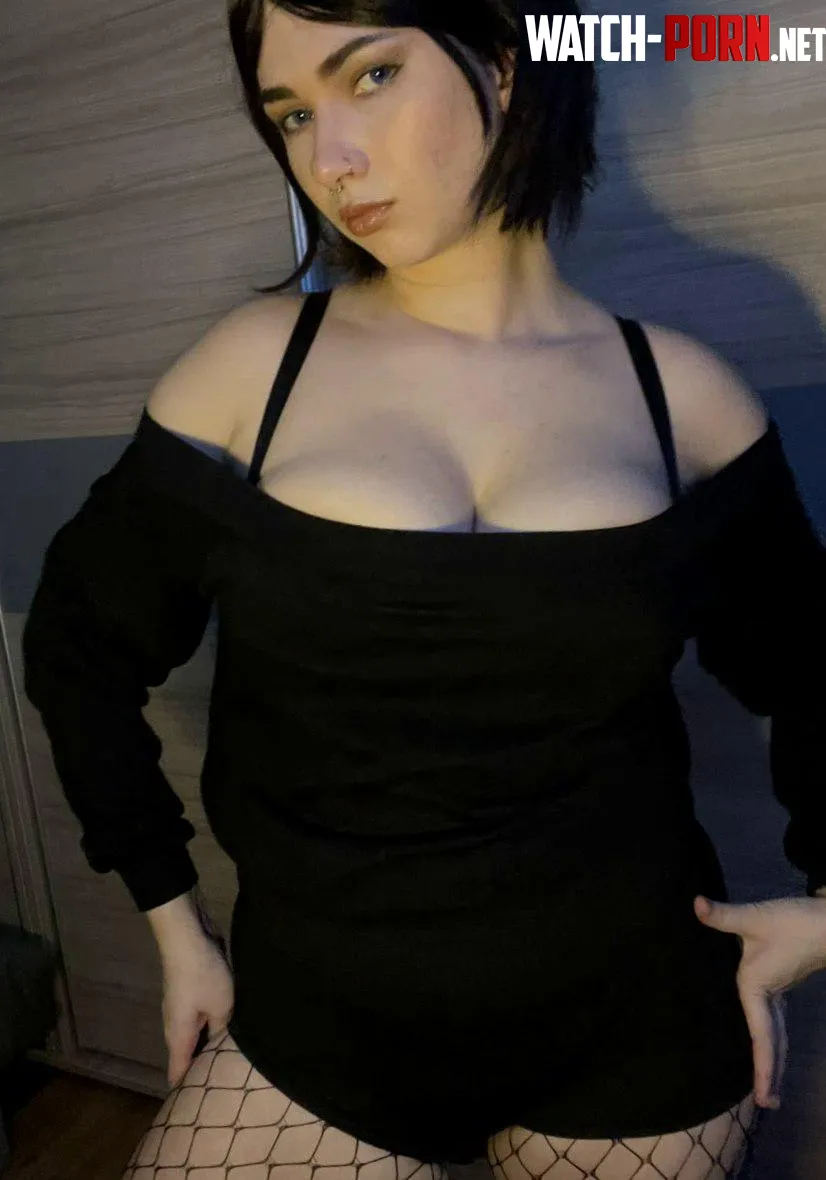 I am attractive. by heather_rainbow56