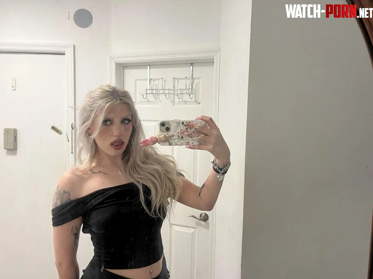 crop tops are my thing by velvetfairydust