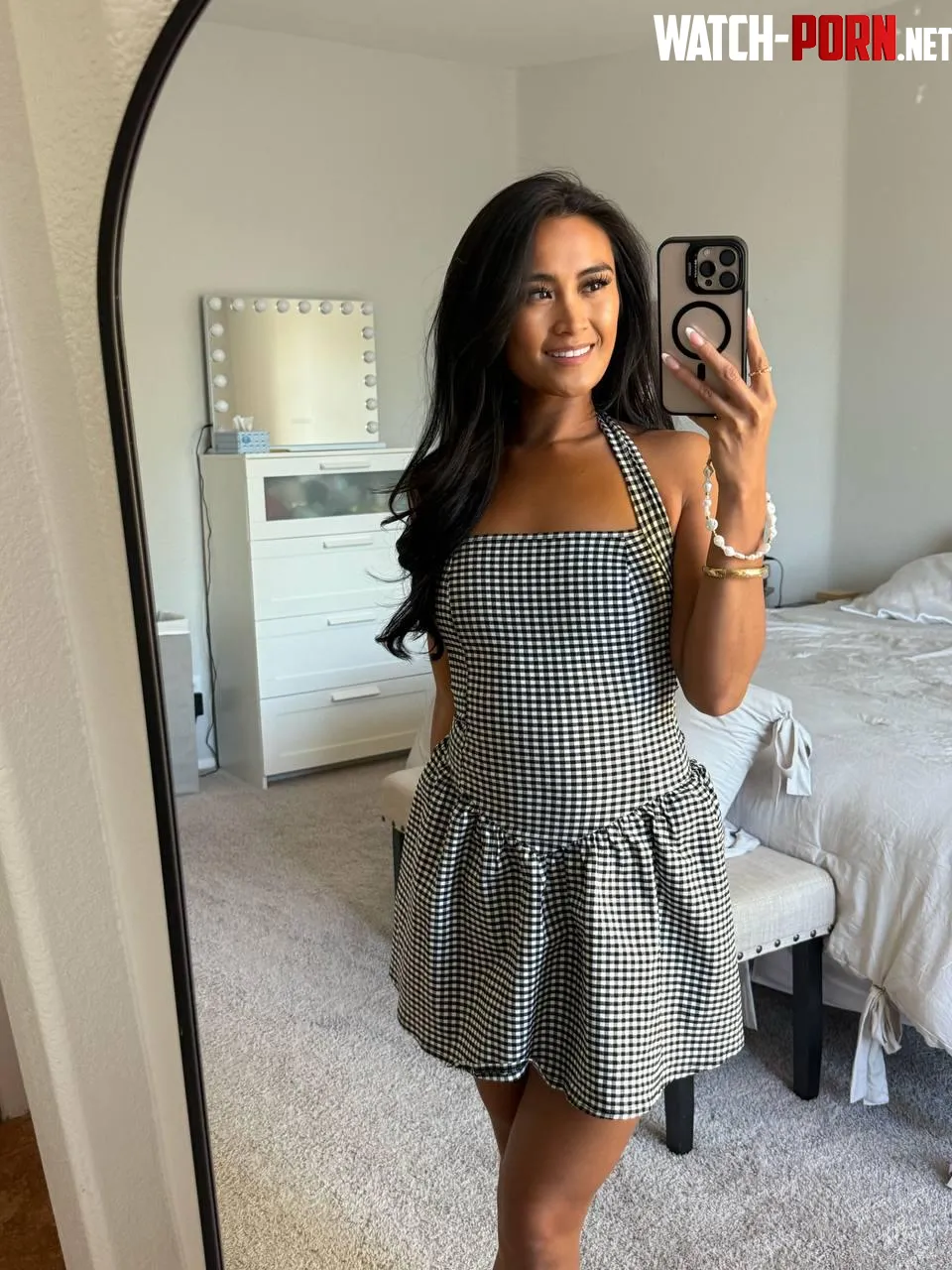 Sweet tease, steady grace 😉 by sunshineonlyxo