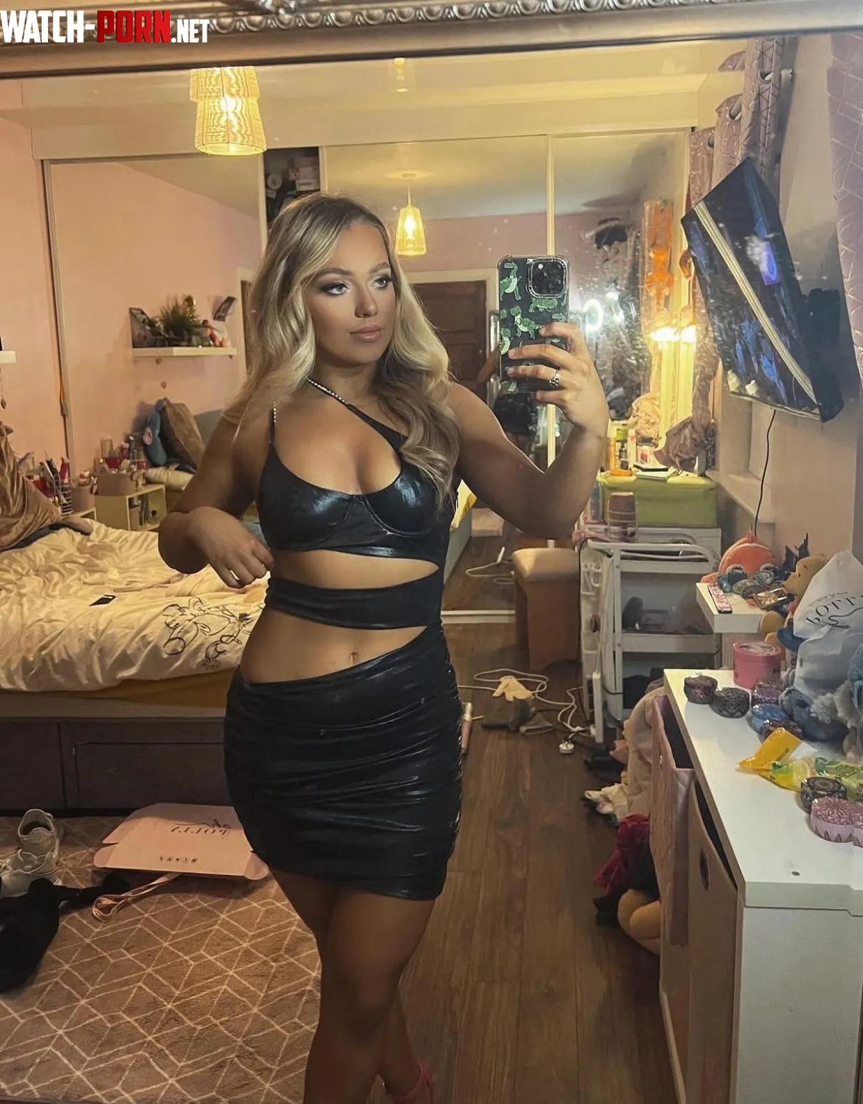 Black and shiny by Total_Bus5659