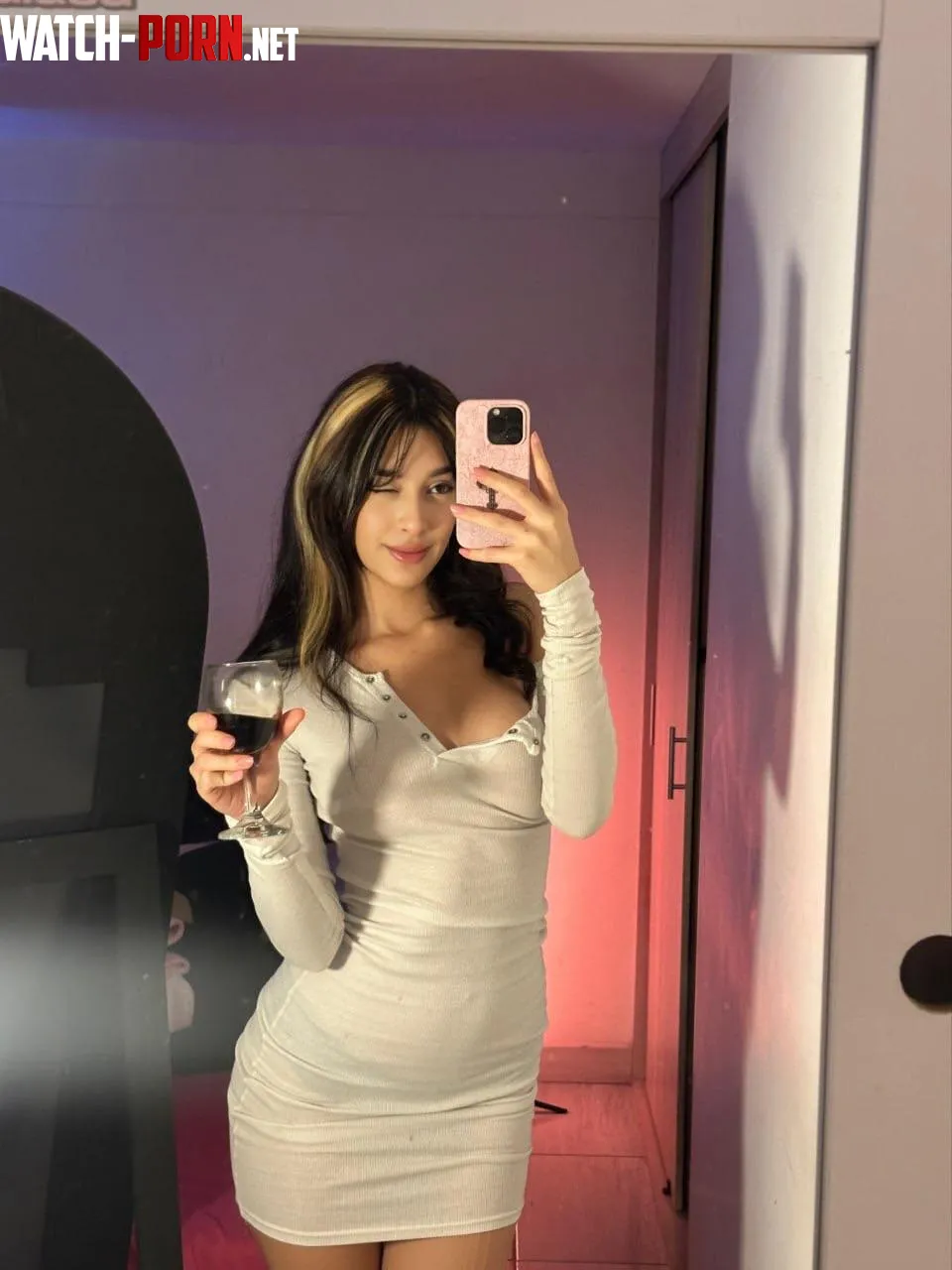 too snug or just right? by starlitcatnap