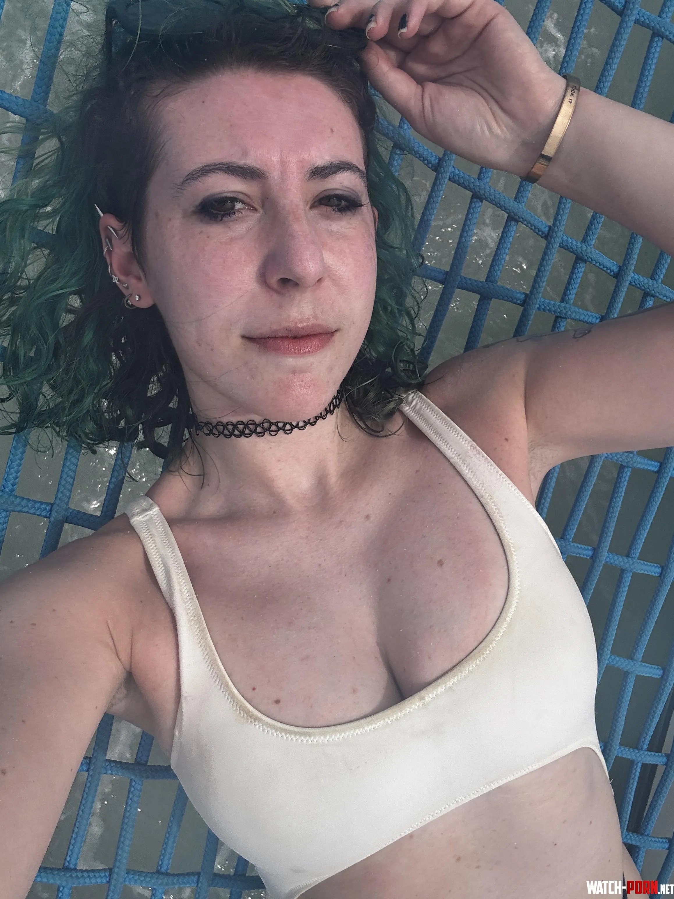 Out on the water cleavage by sirenskiss3