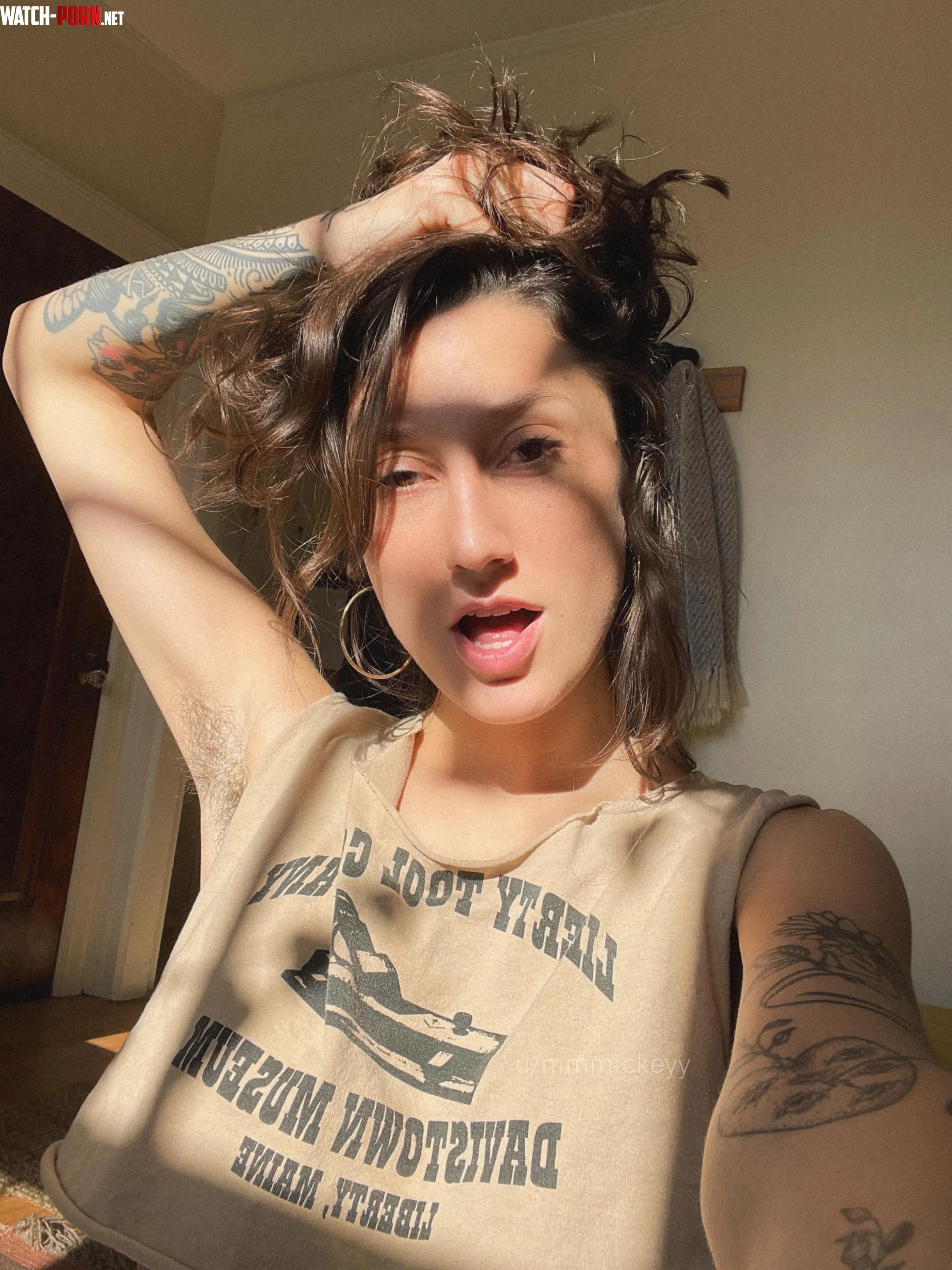 i love having sunshine on my pits :) by mmmickeyy