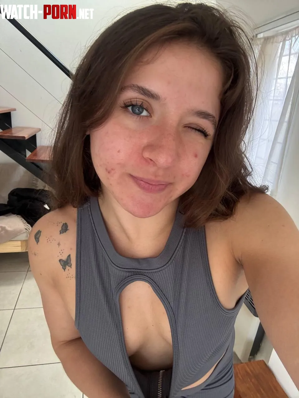 I believe shirts designed like this are meant to be peeked at by Lovelivee