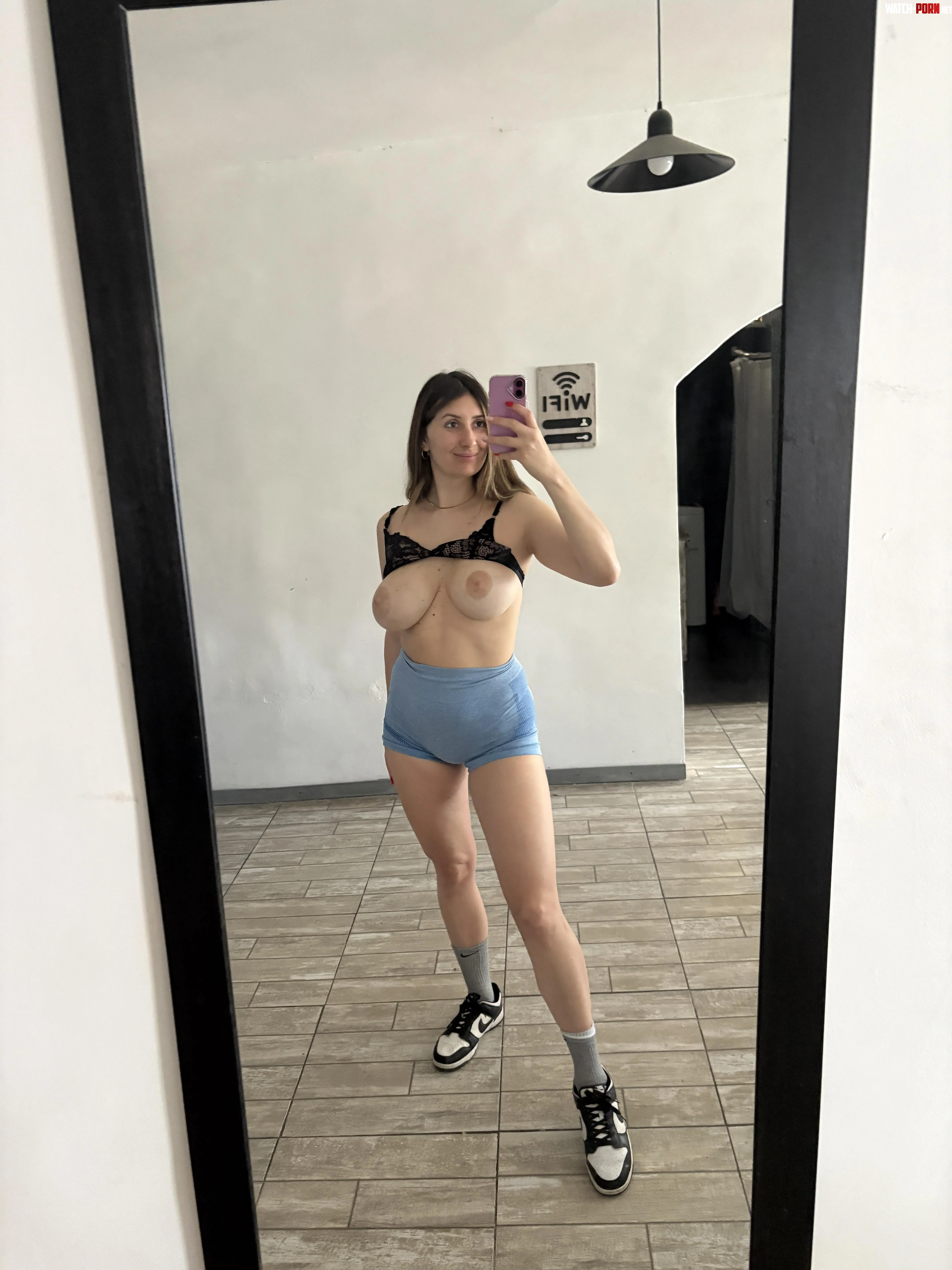 You’d like to hang with a fit 80s milf that has way more experience by itsjoannaxo