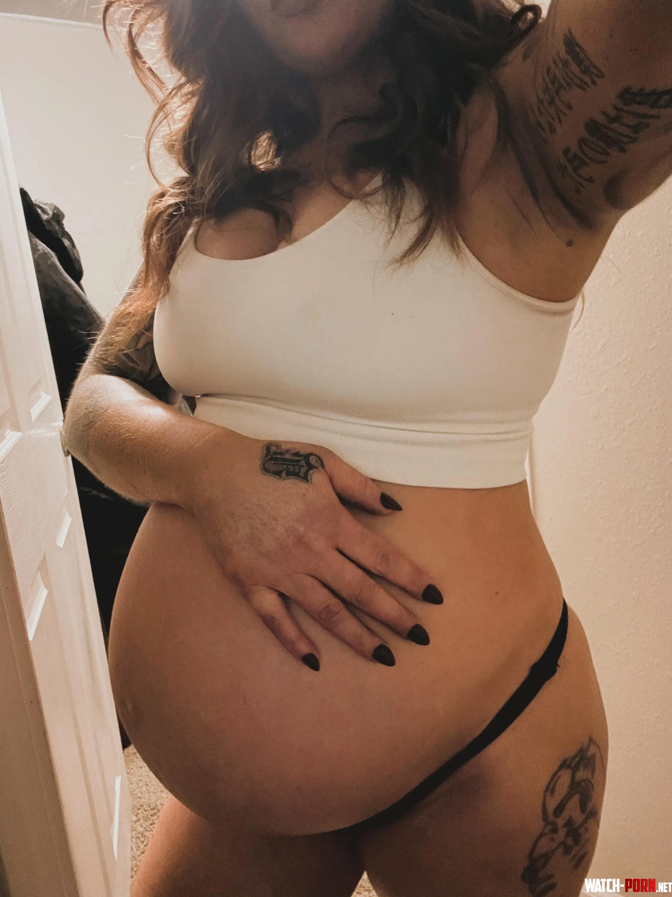 [pregnant] ever watched a birth via livestream? by Bred-and-Smutter