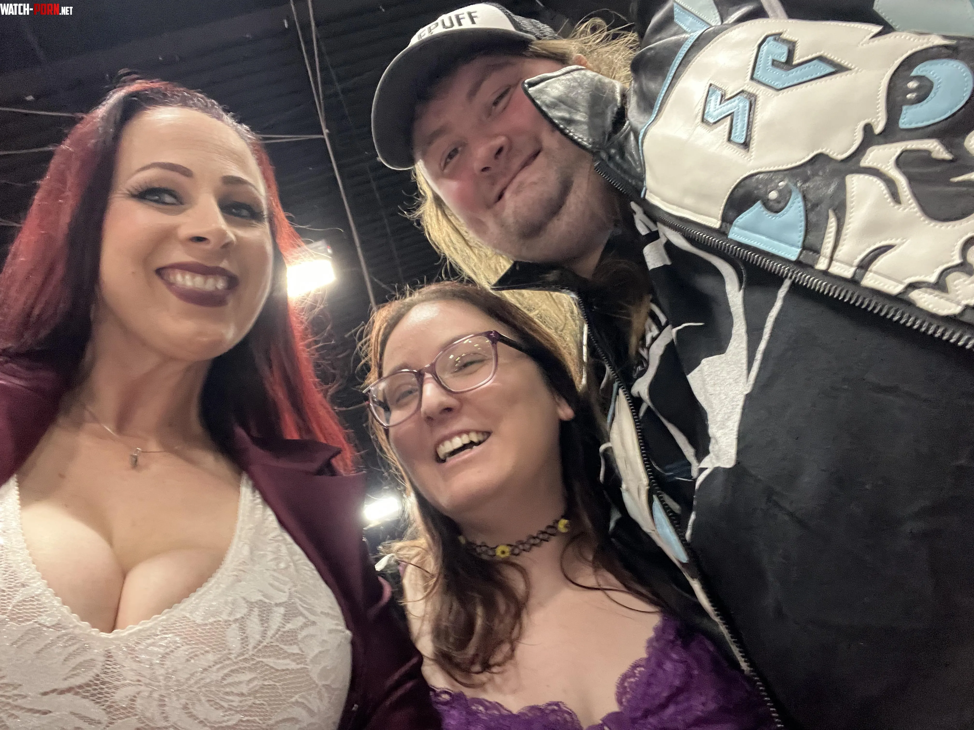 Met her at Exxxotica last night by justgettingnoodz