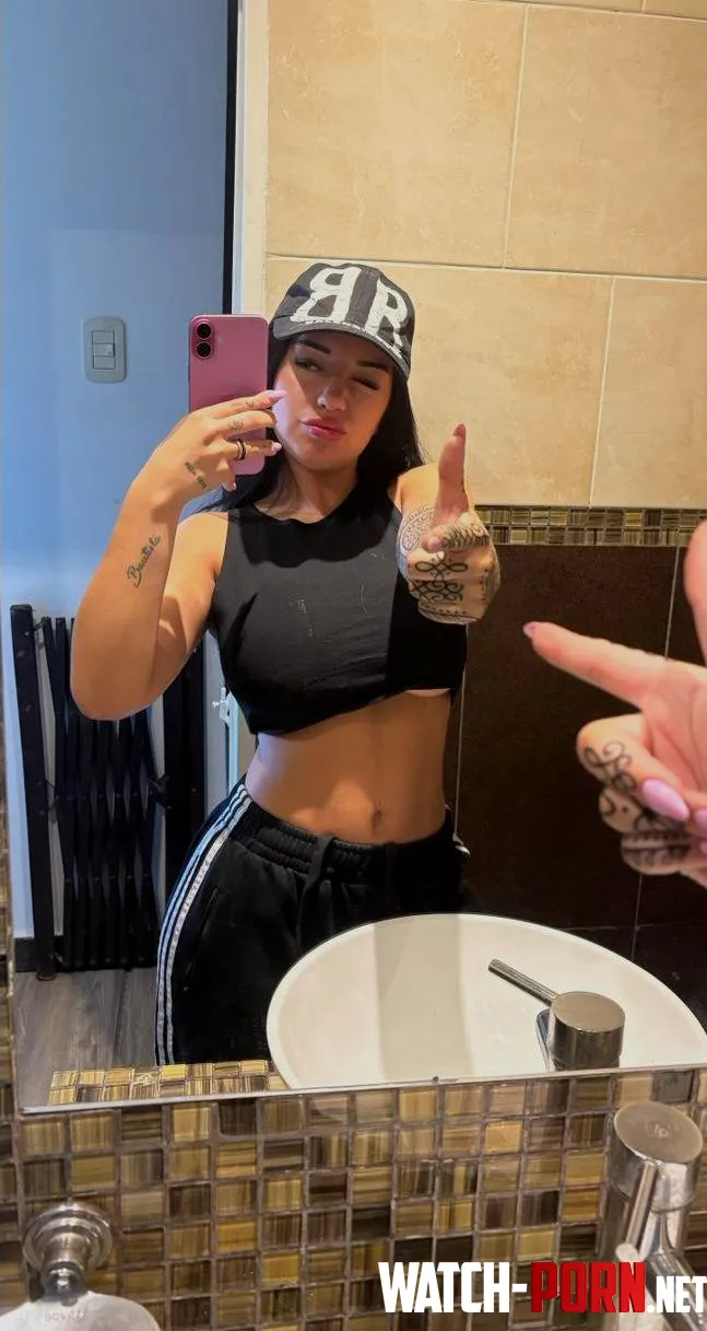 I glow, you stare we’re cute like that by SereneSorceressx