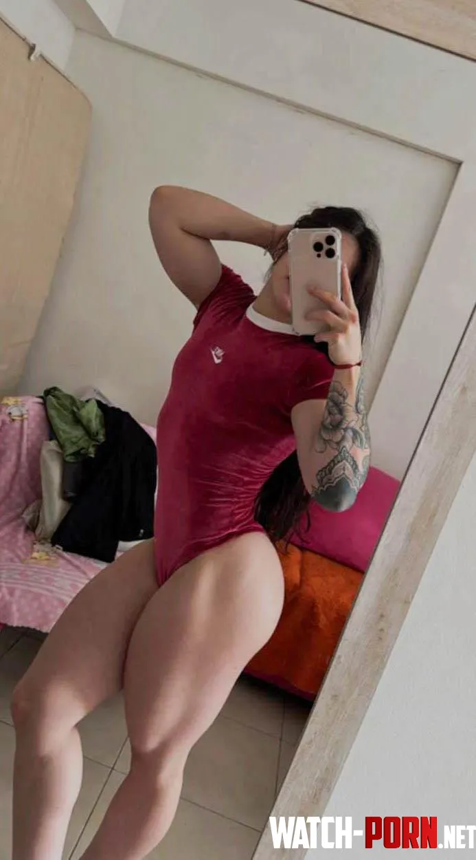 Focus on the good, hot stuff ;) by chezypretty