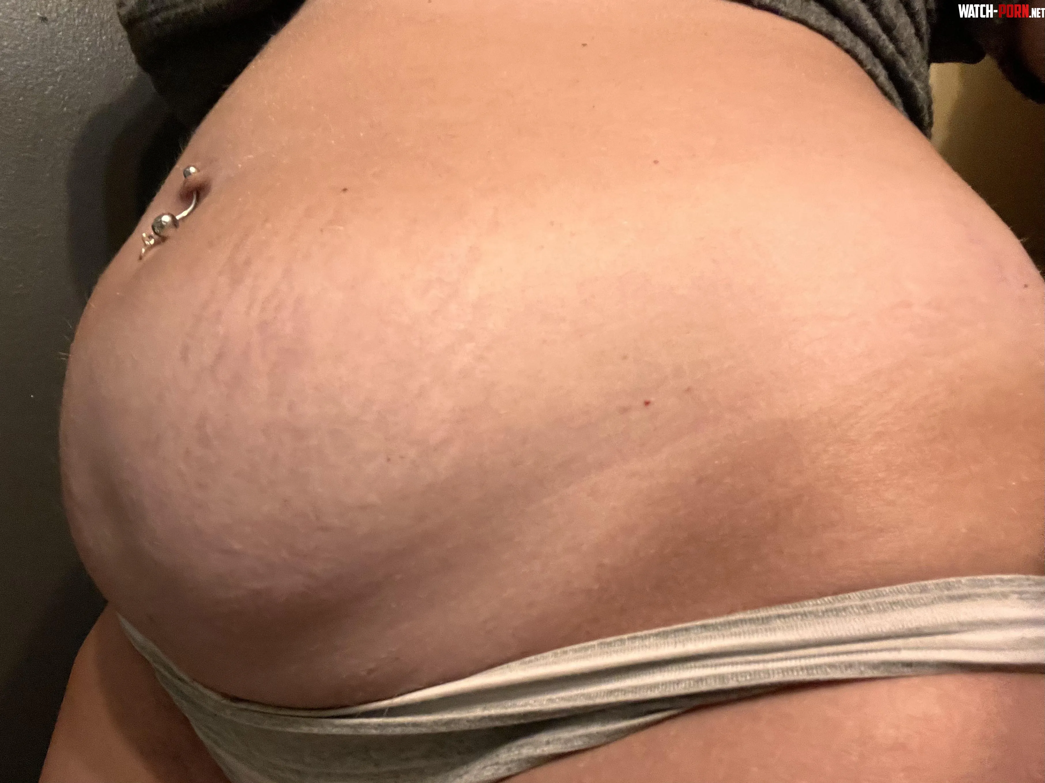 BurgerKing & McDonald’s belly got me feeling huge and bloated by Blondewithabelly